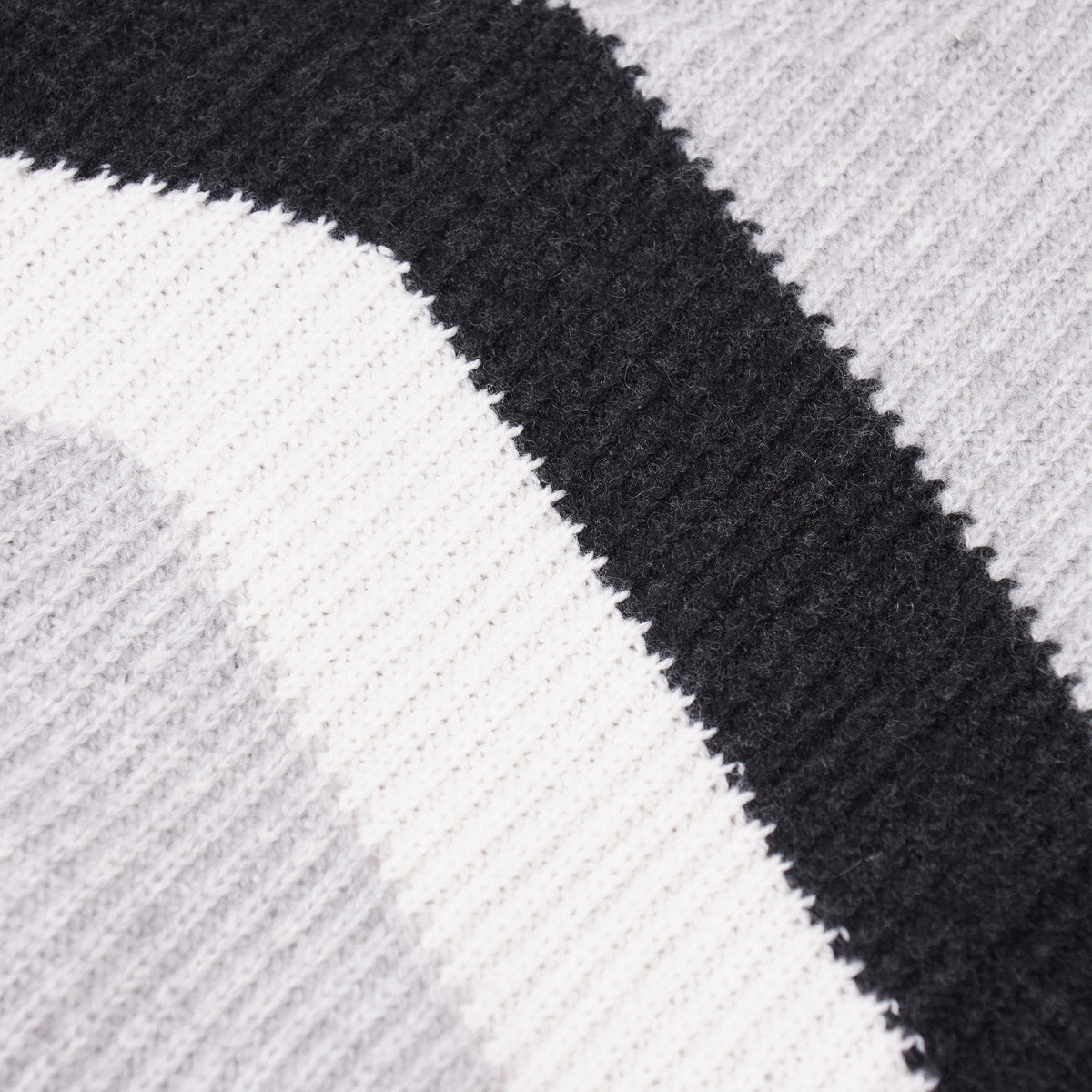 Luxury Kiton Colorblock Cashmere Sweater for Men - Soft & Warm Winter Knitwear - Perfect for Office, Parties & Holiday Outfits