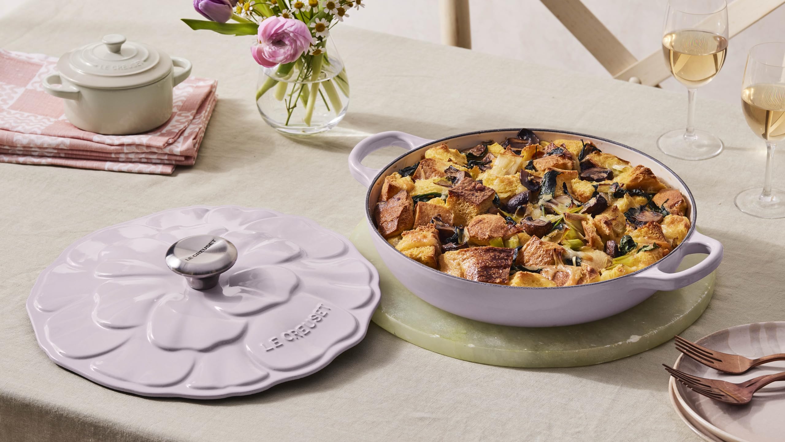 Le Creuset Signature Enameled Cast Iron Petal Braiser 2.25 Quart - Shell Pink | Dutch Oven for Braising, Roasting & Baking | Perfect for Stovetop, Oven & Table Serving