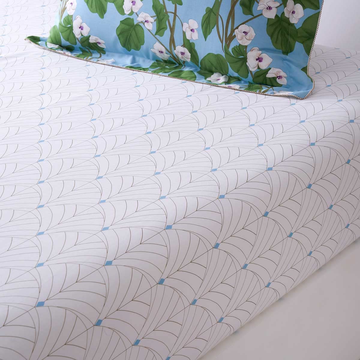 Yves Delorme Hanaé Multicolor Twin 41 x 79 in Fitted Sheet - 100% Natural Organic Cotton, Extra Soft & Cooling Luxury Bed Sheets - Breathable, Durable for Hot Sleepers - Perfect for Master Bedroom, Guest Room & Vacation Homes