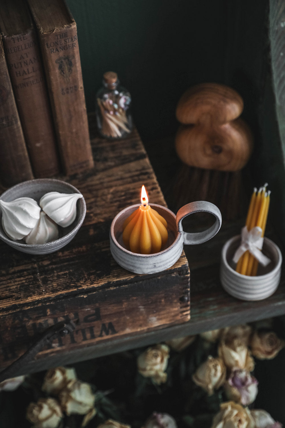 Handmade Ceramic Tealight Candle Holder with Handle - Elegant Home Decor for Romantic Dinner, Wedding Centerpiece & Spa Relaxation