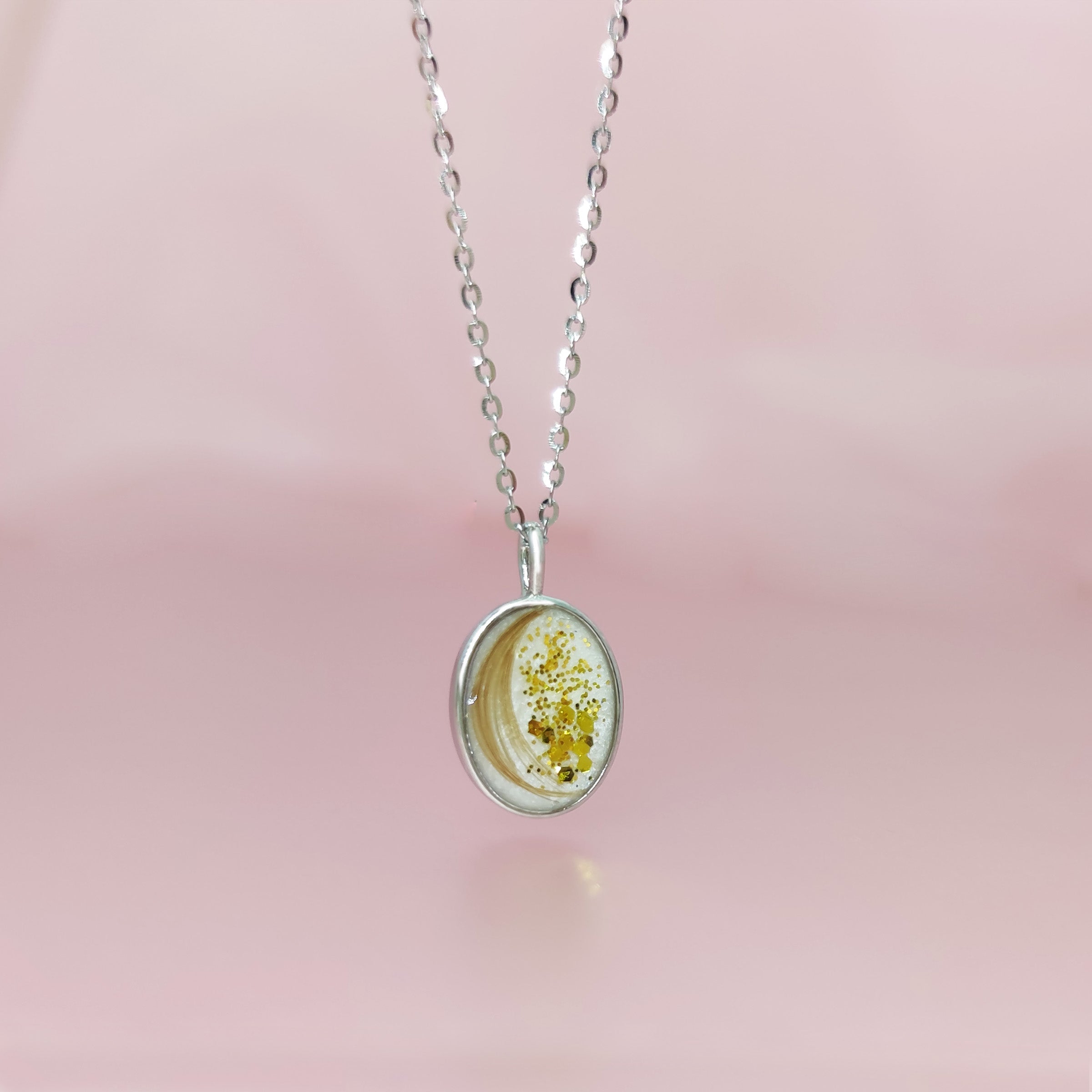 Solid Gold Oval Hair & Fur Memorial Necklace - Elegant Pet Keepsake Jewelry for Ashes, Perfect for Pet Lovers & Memorial Gifts