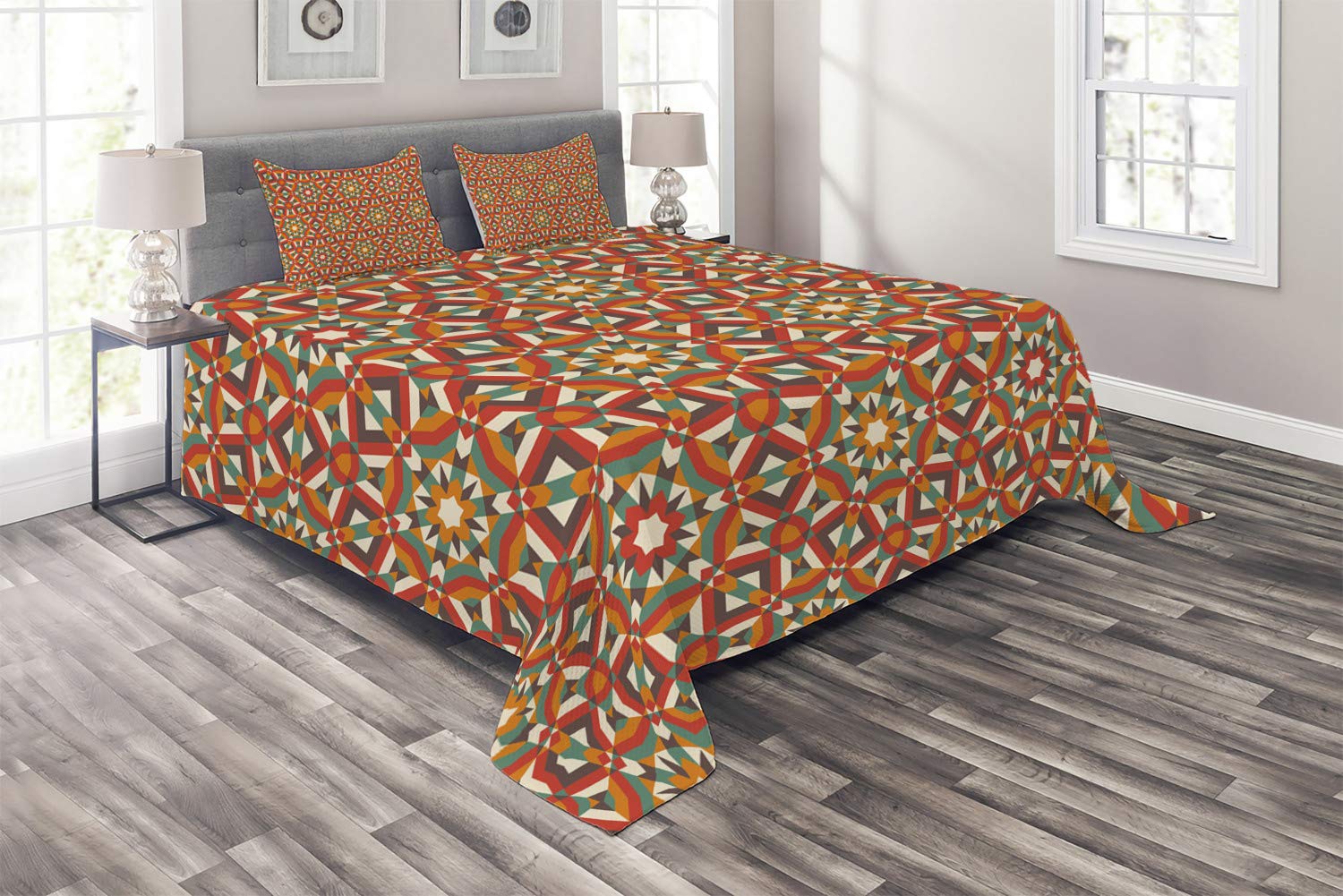 Ambesonne Geometric King Size 3-Piece Quilted Bedspread Set with 2 Pillow Shams - Traditional Damask Pattern, Abstract Retro Symmetrical Oriental Design, Multicolor - Perfect for Modern Bedroom Decor & Guest Room Styling