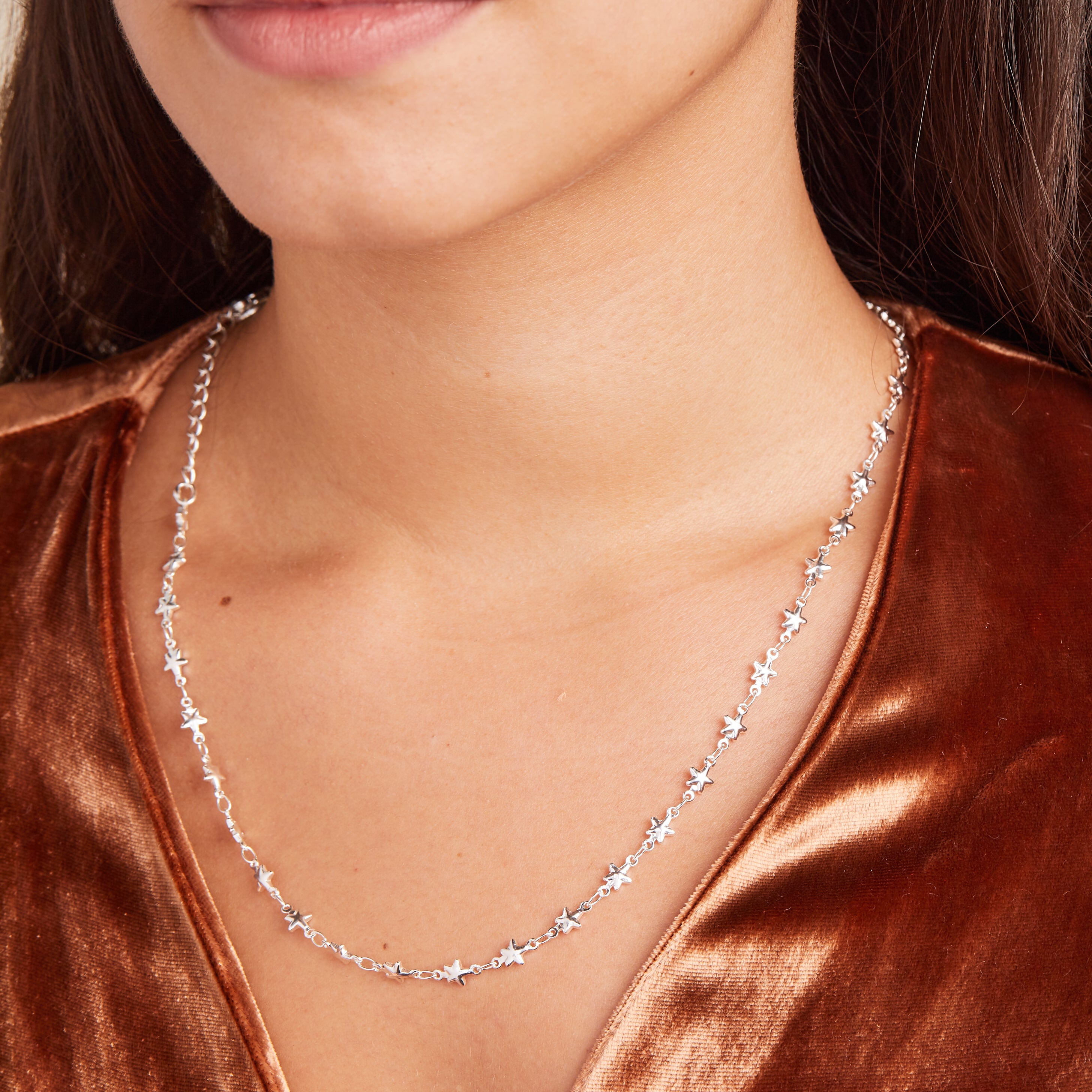 Elegant Star Pendant Necklace for Women - Dainty Gold or Silver Layering Chain Jewelry - Perfect for Everyday Wear, Gifts & Special Occasions