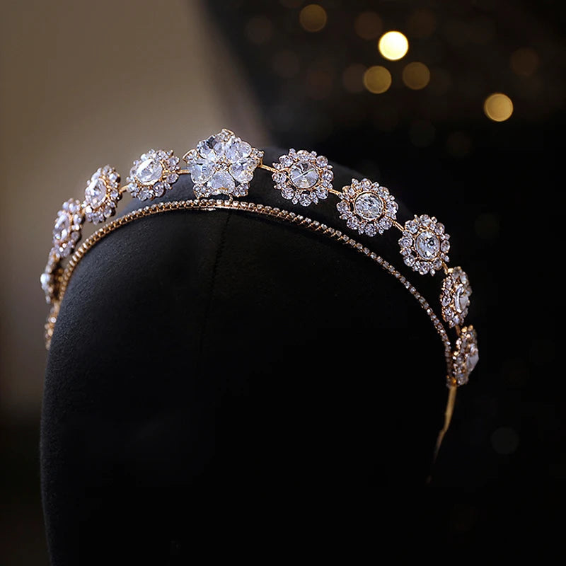 Sparkly Princess Tiara for Girls - Elegant Rhinestone Crown for Birthday, Party & Dress Up - Perfect for Princess Themed Events & Photo Shoots