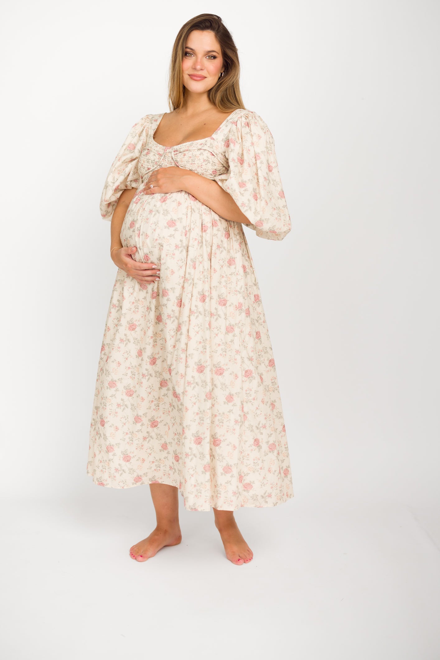 Harlow Maxi Dress in Off White Floral - Bump Friendly Maternity Dress & Inclusive Sizing (S-3XL) | Perfect for Pregnancy, Beach Vacations and Summer Weddings