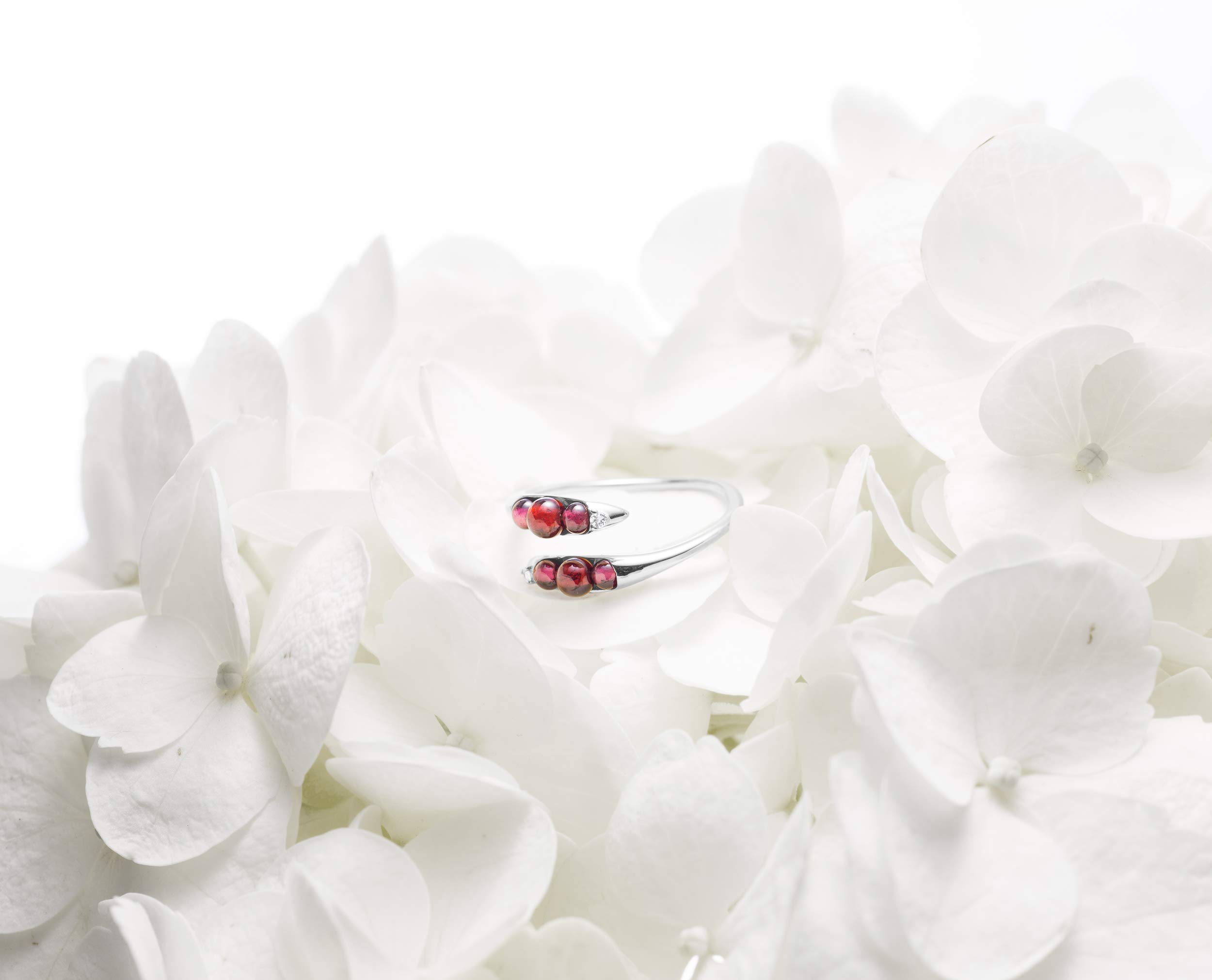 Majade Handmade 14K White Gold Garnet Ring - January Birthstone, Engagement & Wedding Ring with Red Gemstone | Unique Minimalist Alternative Jewelry for Nature Lovers | Perfect for Anniversaries, Proposals & Special Occasions