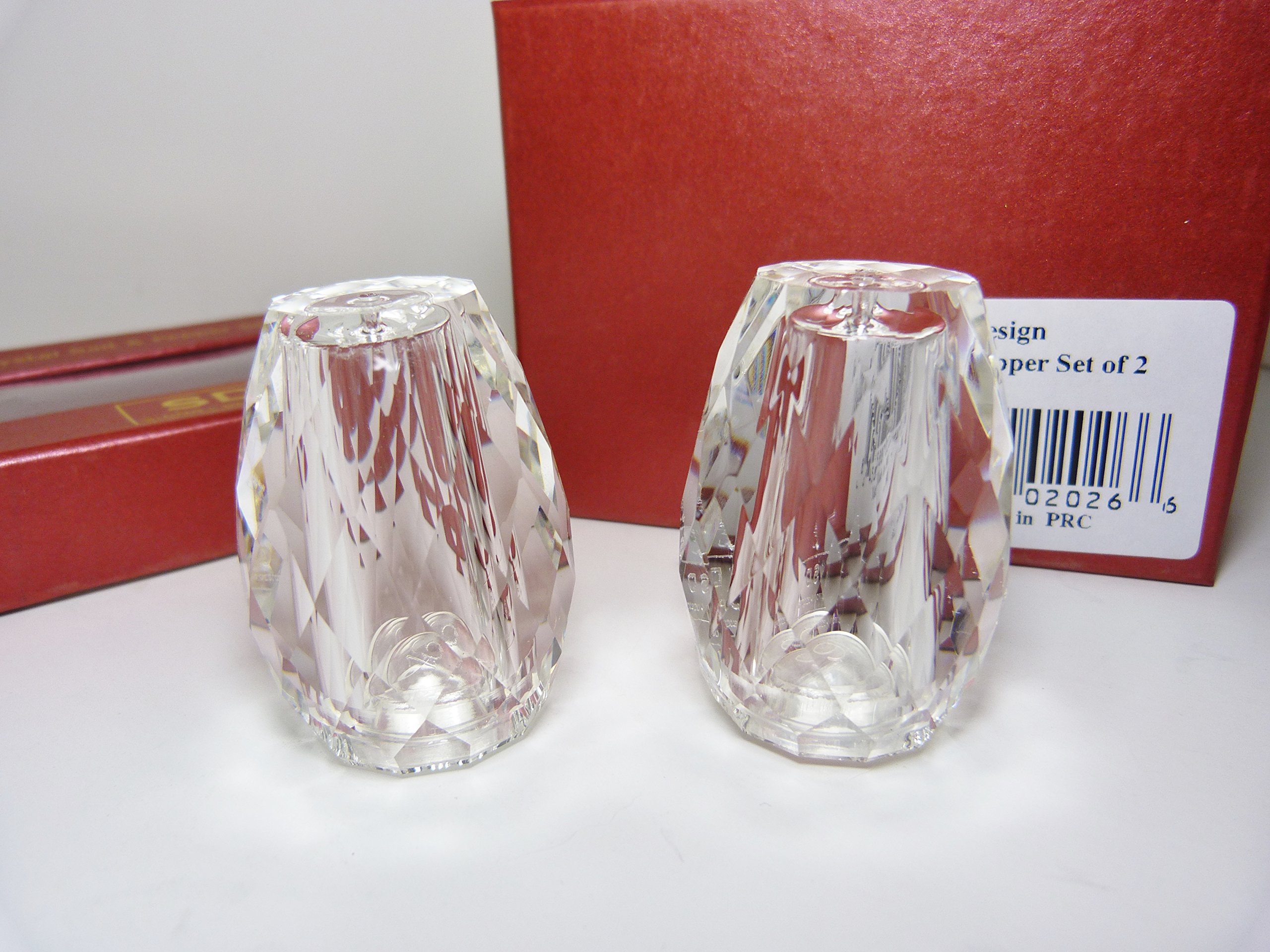 Simon Designs Elegant Petite Crystal Salt and Pepper Shakers Set - 2 Piece Mini Glass Seasoning Shakers for Dining Table, Kitchen, Restaurant & Gift Giving