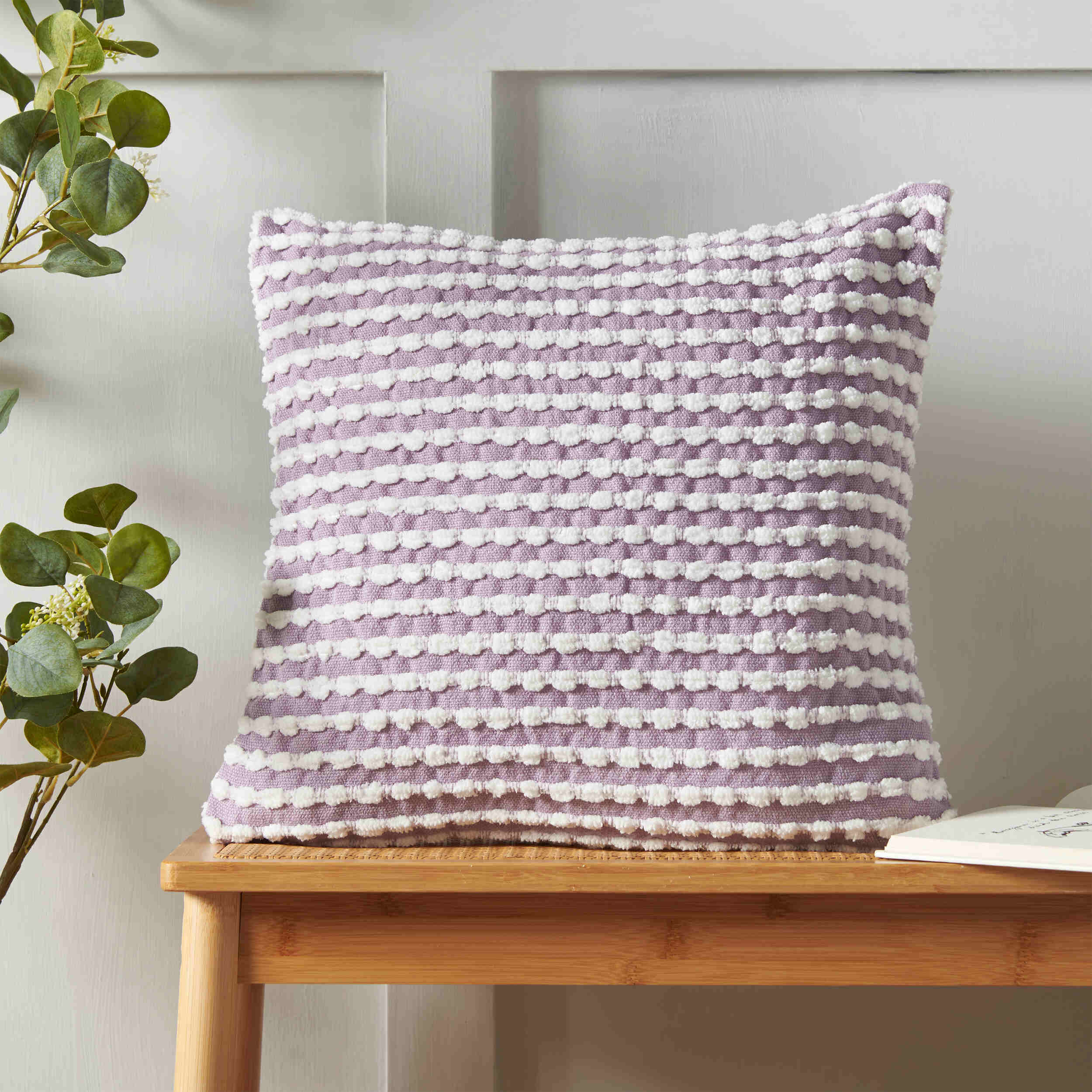 Catherine Lansfield Stab Stitch Decorative Throw Pillow Cushion Cover - Soft Lilac Purple for Living Room, Bedroom, Sofa & Home Decor
