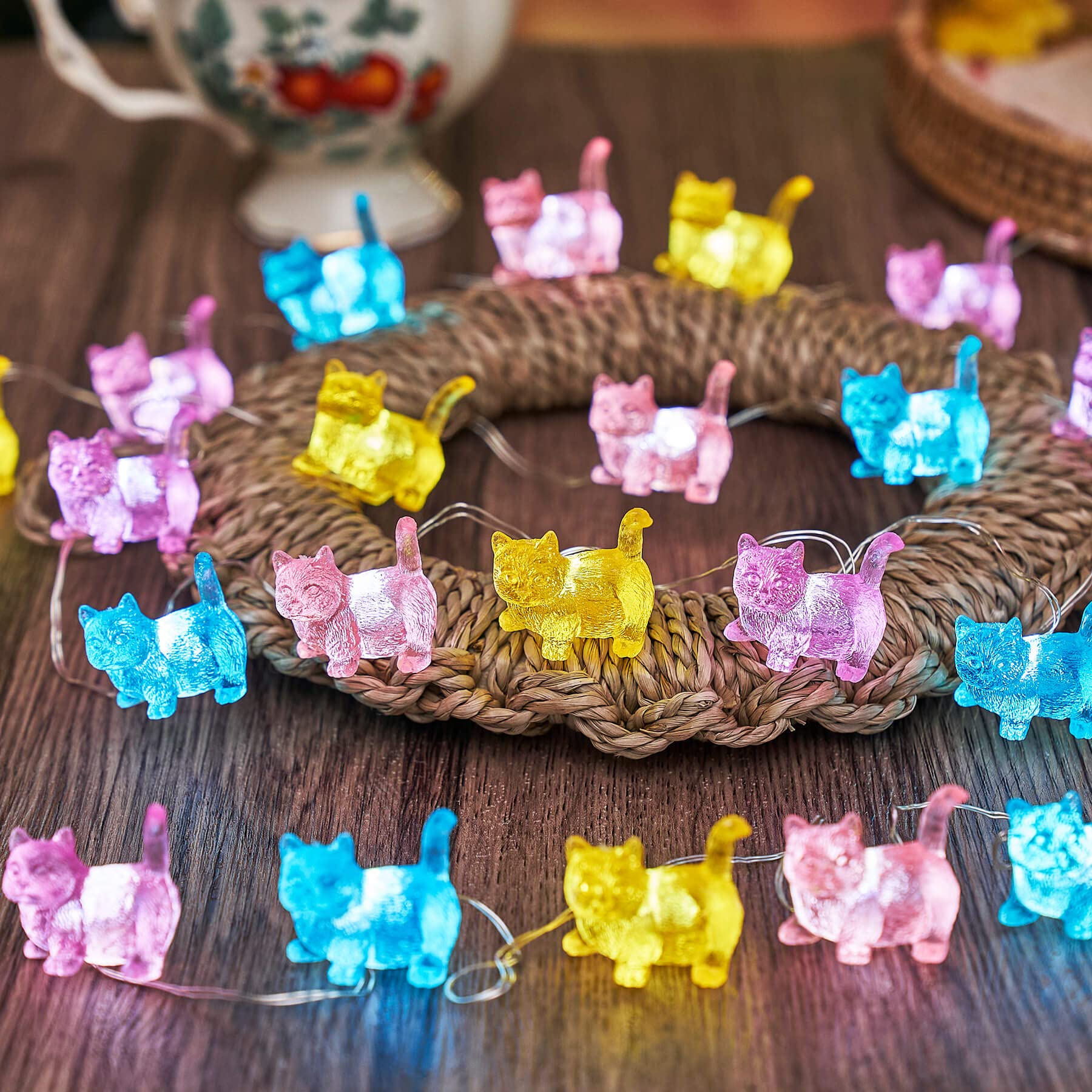 Cute Bartlett Kitty Cat LED String Lights - 20 LED 8.5ft Battery Operated Decorative Lights for Bedroom, Outdoor, Party | Perfect Cat-Themed Gift for Girls, Pet Birthday, Baby Shower & Christmas Decorations | Create Cozy Ambiance for Home, Garden, and Special Events