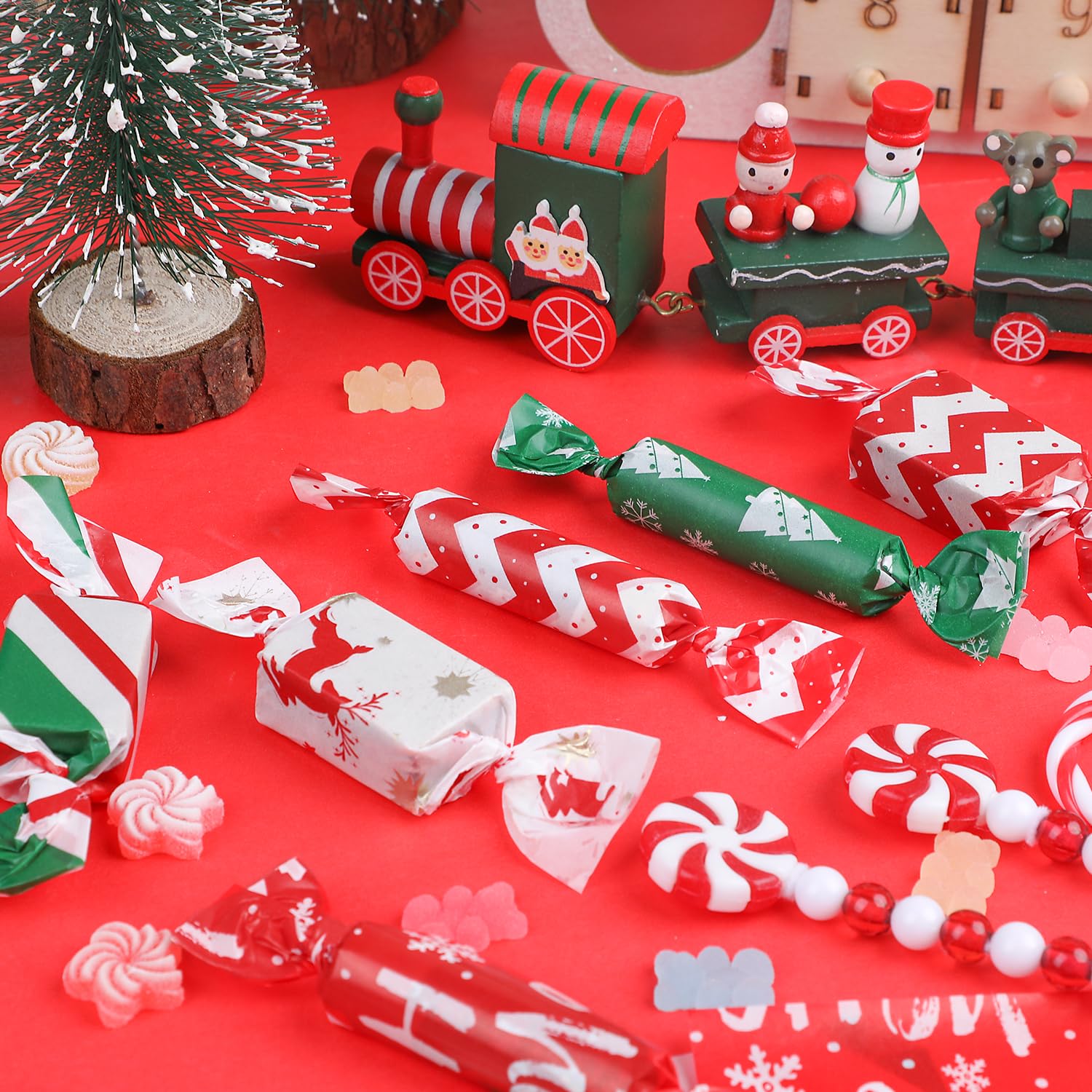 FINGOOO 300-Pack Christmas Candy Wrappers - 3.5 x 5 Inch Nonstick Wax Paper for Caramels, Chocolate Bars & Hard Candies | Perfect for Holiday Treats, Party Favors & Gift Packaging