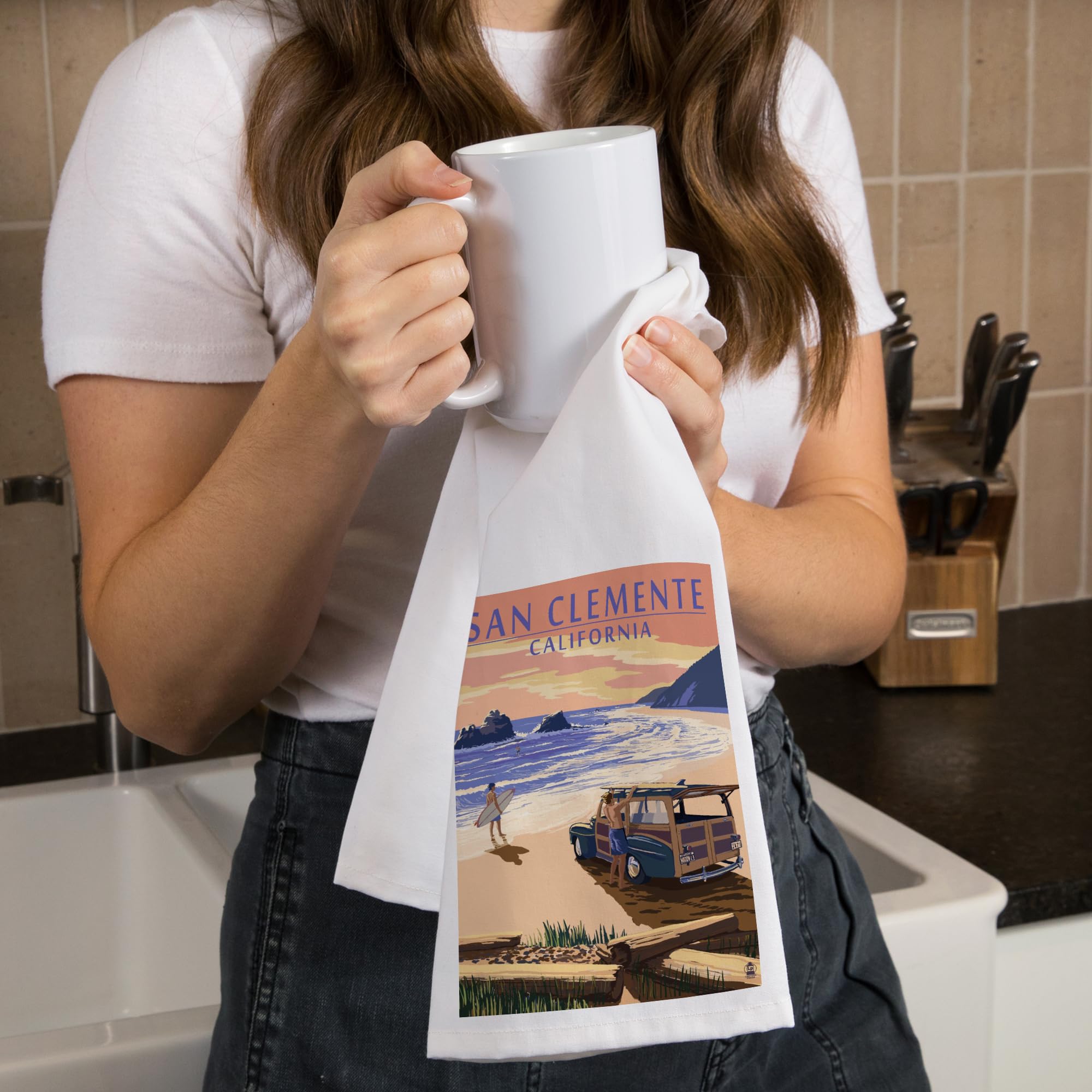 Lantern Press San Clemente California Woody on Beach 100% Cotton Tea Towel - Decorative Hand Towel for Kitchen, Home Decor & Beach House Gifts