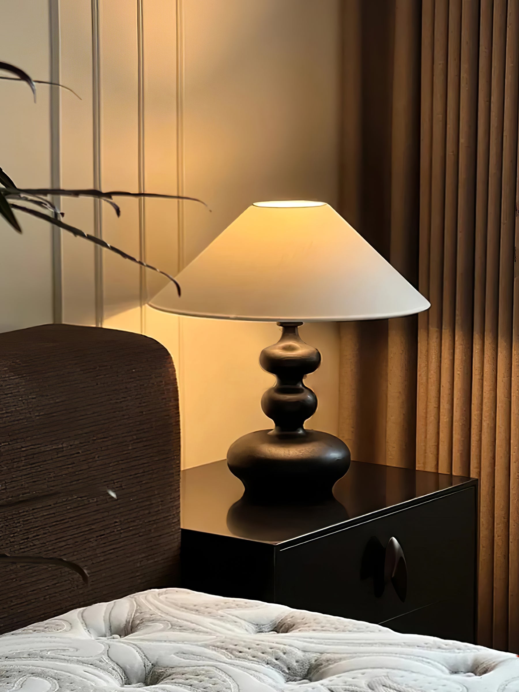 Creative Gourd Table Lamp - Handmade Natural Decorative Lighting for Living Room, Bedroom, and Office - Perfect for Cozy Home Decor and Ambient Lighting