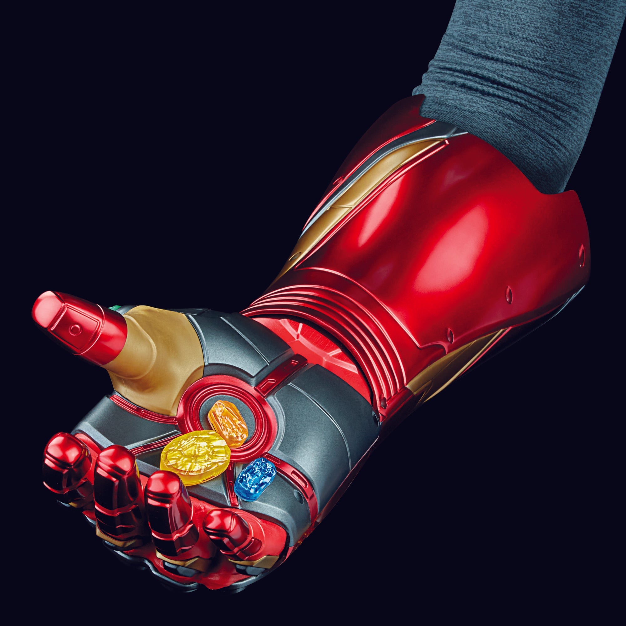 Marvel Legends Series Iron Man Nano Gauntlet - Articulated Electronic Fist with LED Lights | Collectible Action Figure for Marvel Fans, Cosplay & Display