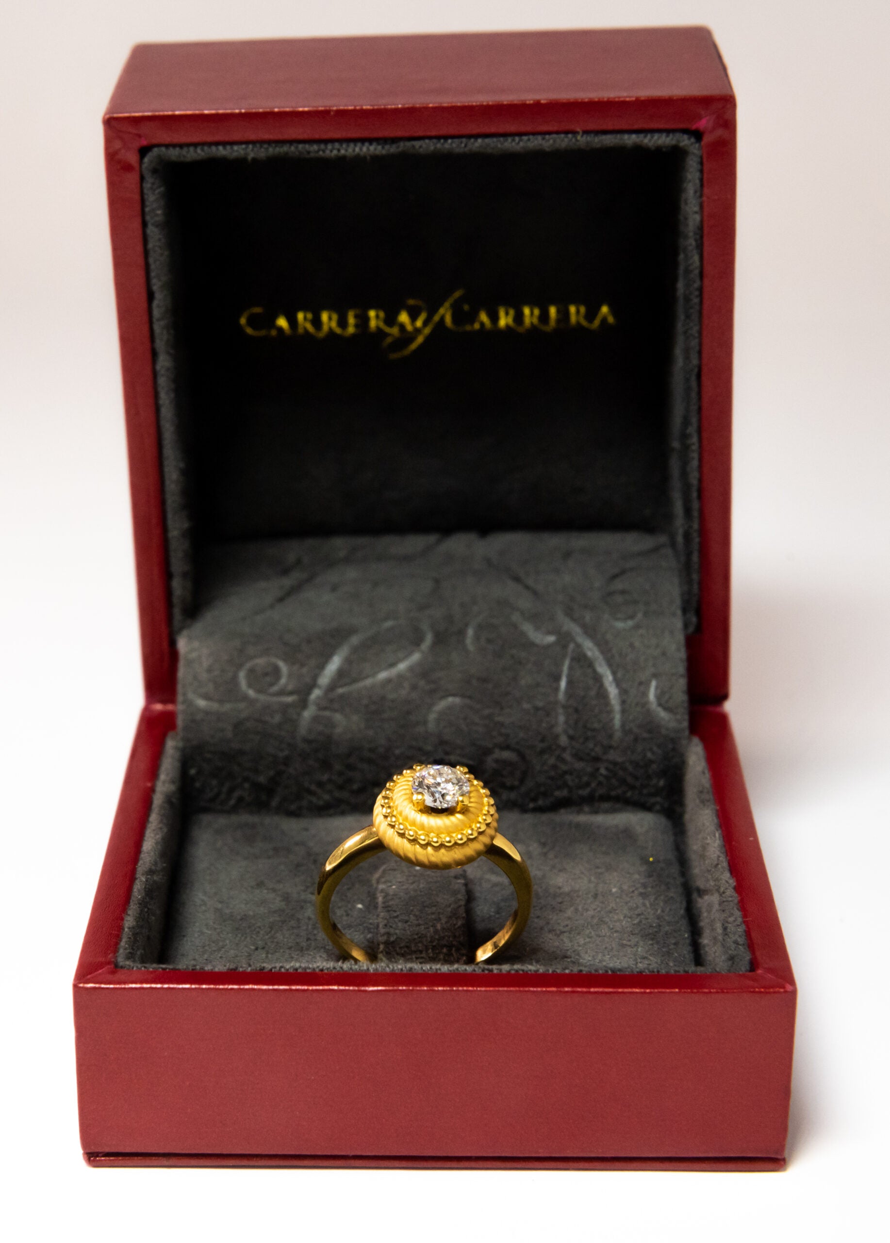 Carrera Y Carrera Pasodoble 18K Yellow Gold Diamond Ring for Women - Luxury Wedding Engagement Gift - Perfect for Anniversaries, Proposals & Special Occasions