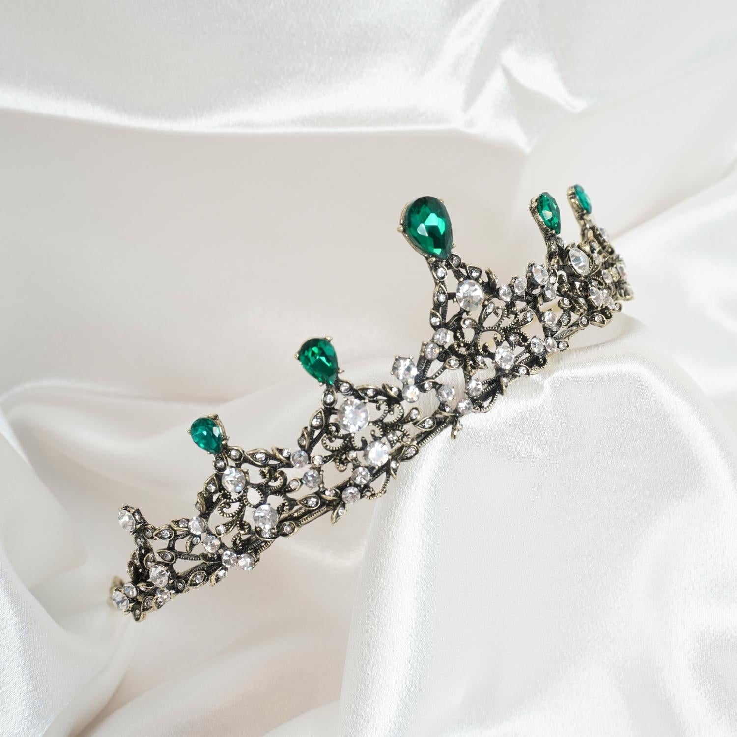 Sparkling Green Rhinestone Tiara - Fairy Bridal Headpiece for Weddings, Birthday Parties & Halloween Costumes | Elegant Gold Crown for Princess-Themed Events & Cosplay