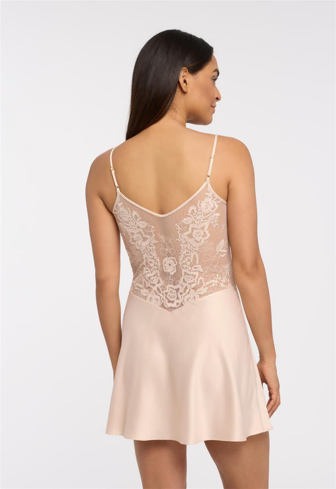 Lisbon Chemise Champagne - Elegant Women's Lace Nightgown for Romantic Evenings & Bridal Lingerie