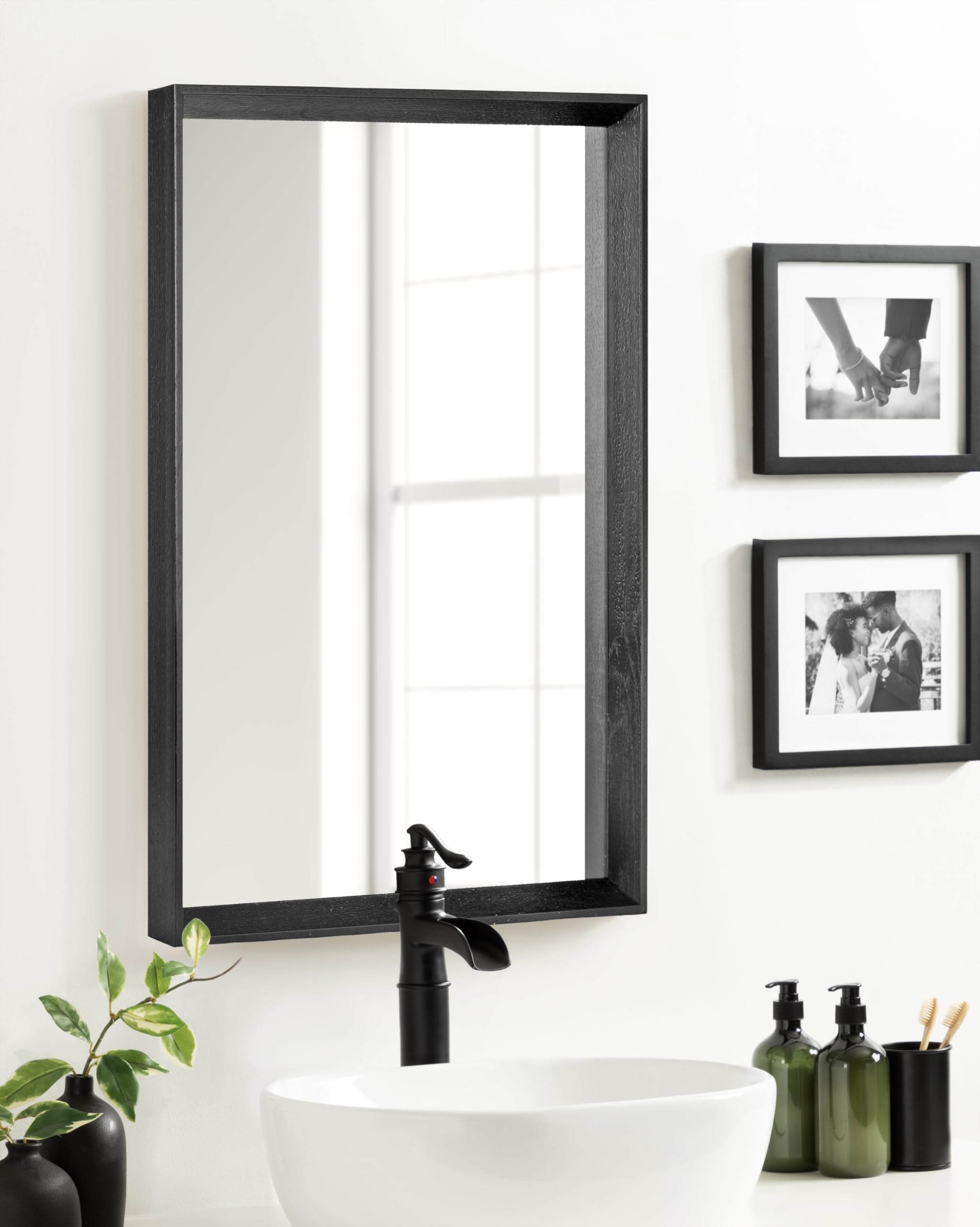Kate & Laurel Quato Transitional Rectangular Wall Mirror - 20