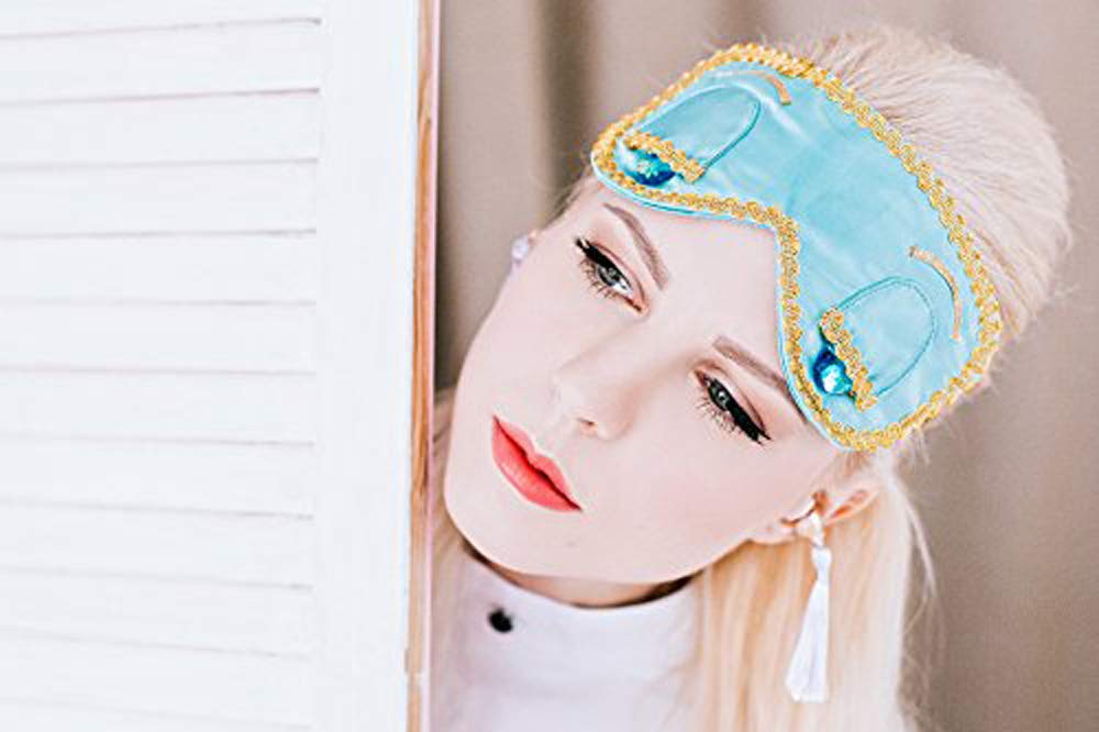 Utopiat Audrey Style Lavender Dream Earplugs - Sleep Noise Cancelling for Women, Inspired by Breakfast at Tiffany's Movie - Perfect for Travel, Office & Nighttime Use