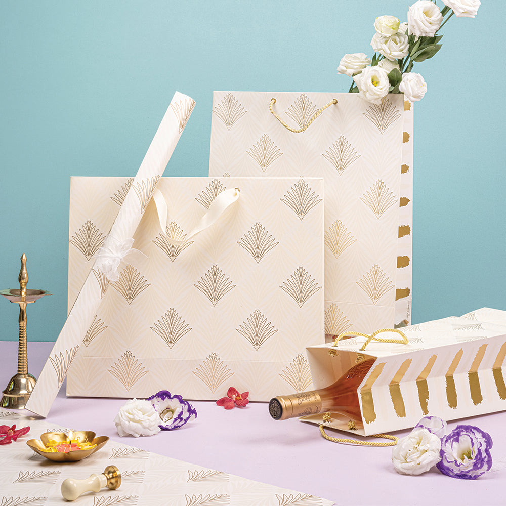 Premium Palm Leaf Gift Bags - Eco-Friendly Set of 5 for Wedding Favors, Party Decor & Holiday Gifting