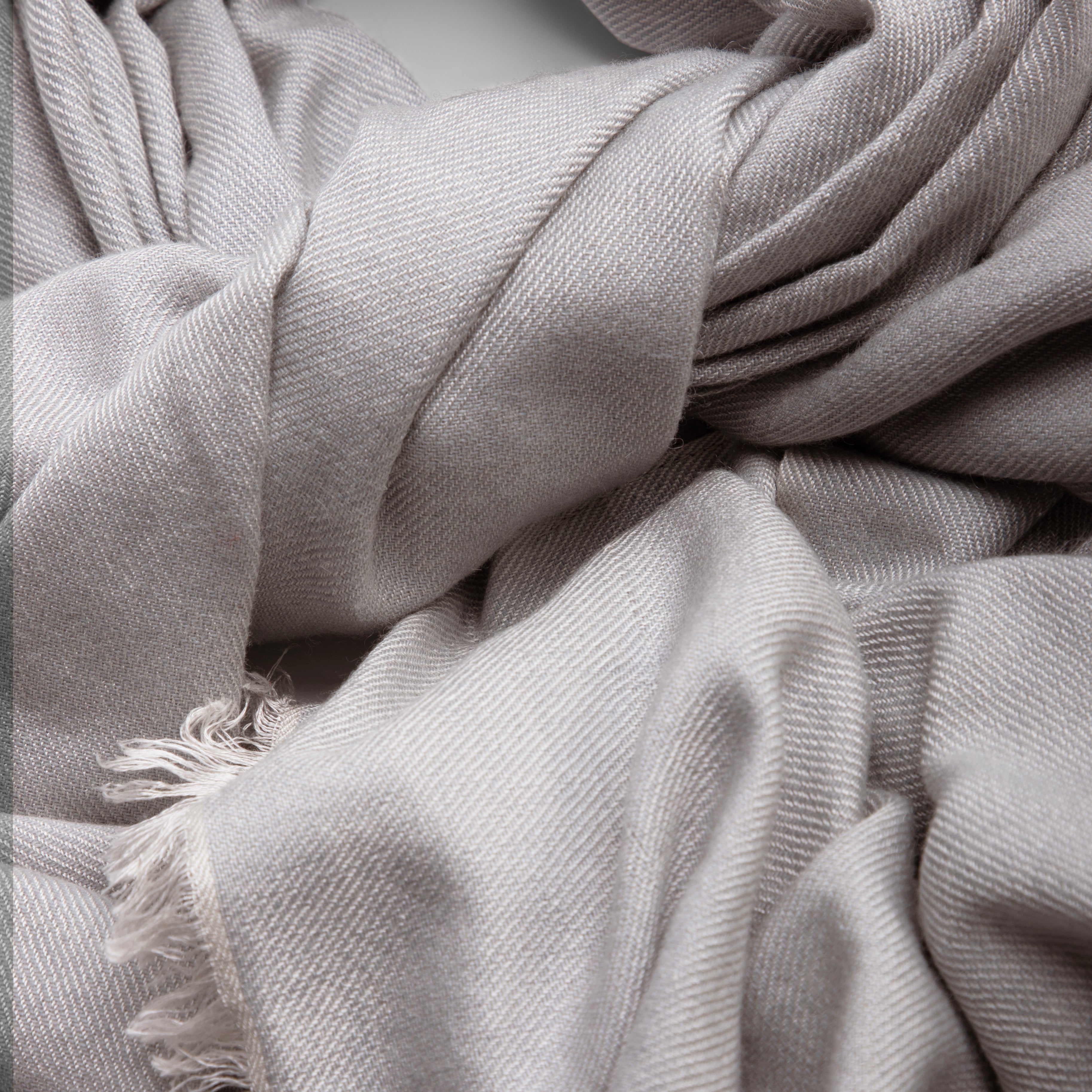 Luxury Cashmere Silk Scarf for Women - Soft Winter Wrap Shawl - Perfect for Office, Travel & Special Occasions