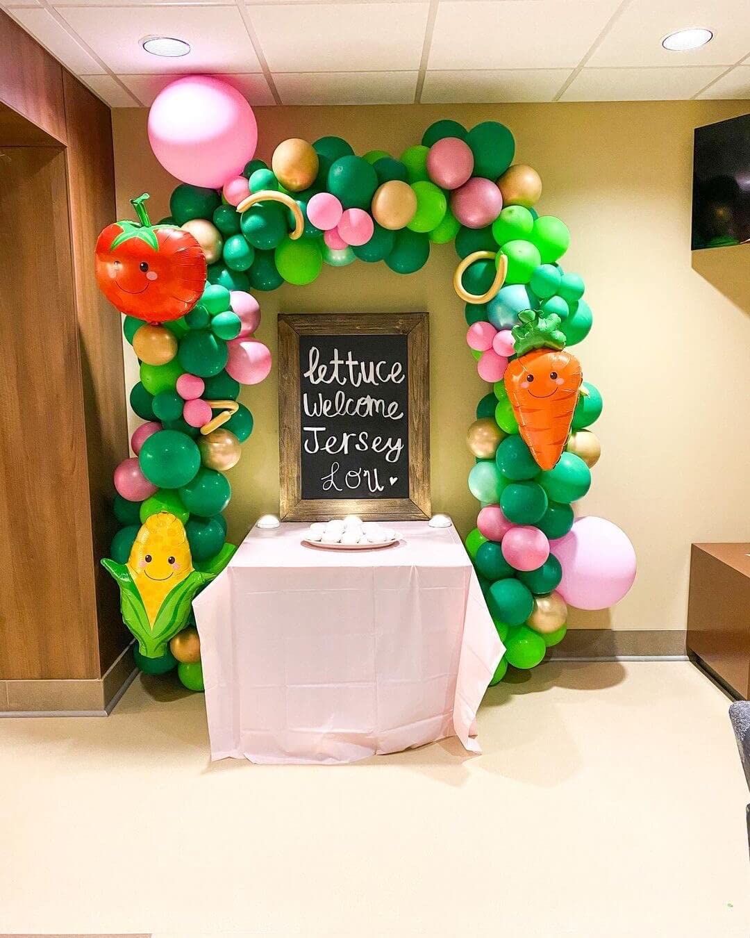 Giant Fruit & Vegetable Balloons Set - Cute Strawberry, Grape, Banana, Orange, Corn, Carrot, Tomato & Broccoli Balloons for Fruit-Themed Birthday Party Decorations | Perfect for Baby Showers, Summer Parties & Grocery Store Displays