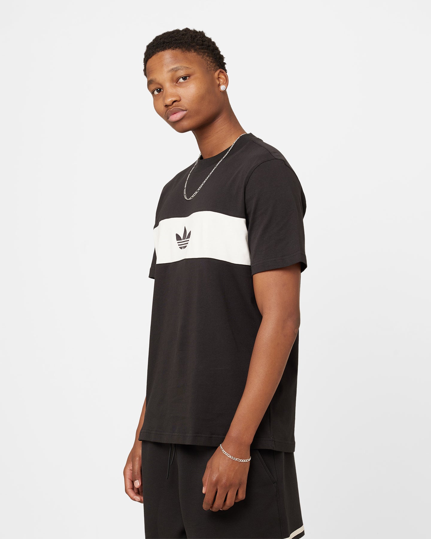 Adidas NY Cutline T-Shirt for Men - Black Cotton Casual Tee for Streetwear, Gym & Everyday Outfits