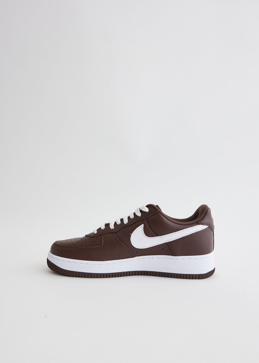 Nike Air Force 1 Low Retro 'Chocolate' Men's Basketball Shoes - Classic White & Brown Sneakers for Casual Wear, Street Style & Everyday Comfort