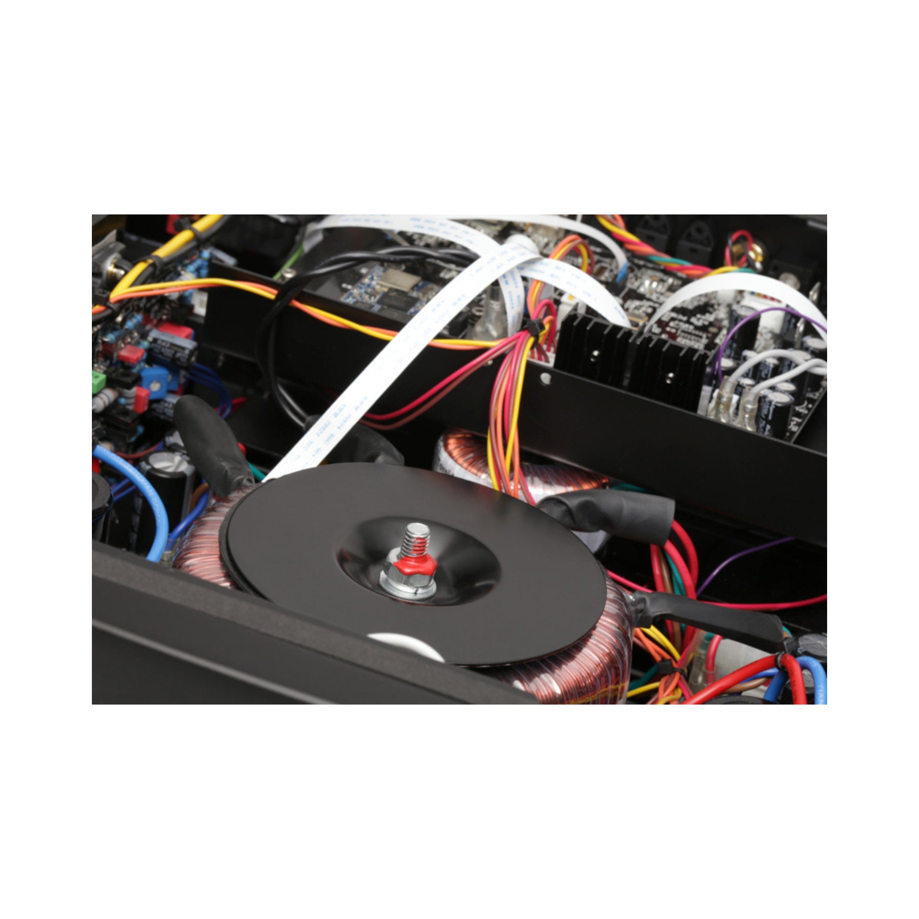 Hegel H600 Integrated Stereo Amplifier - High-End Audio Power Amp for Home Theater & Music Systems - Perfect for Audiophiles & Hi-Fi Enthusiasts