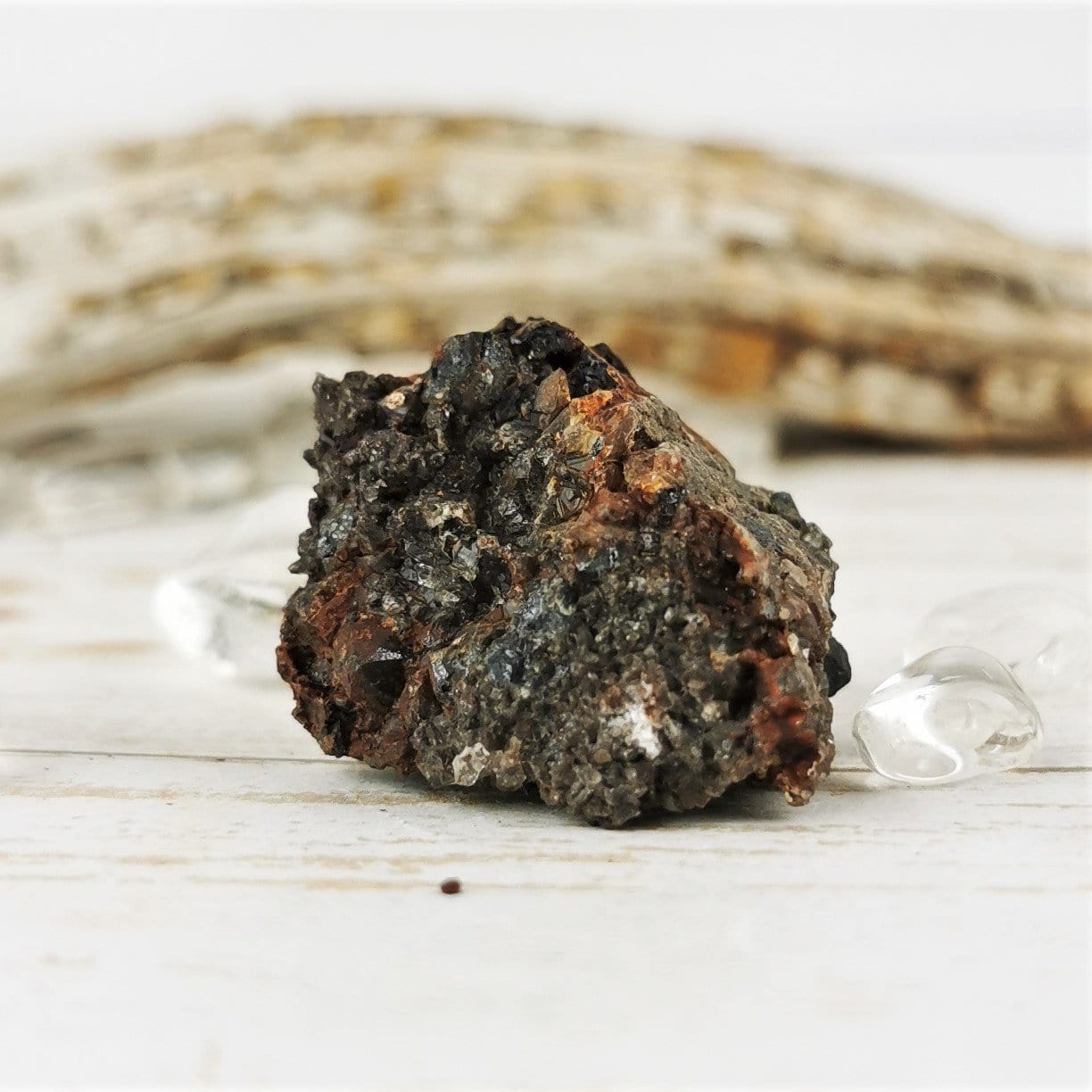 Natural Brookite & Magnetite Raw Stones for Healing, Meditation & Crystal Collection – Perfect for Energy Work, Home Decor & Spiritual Practices