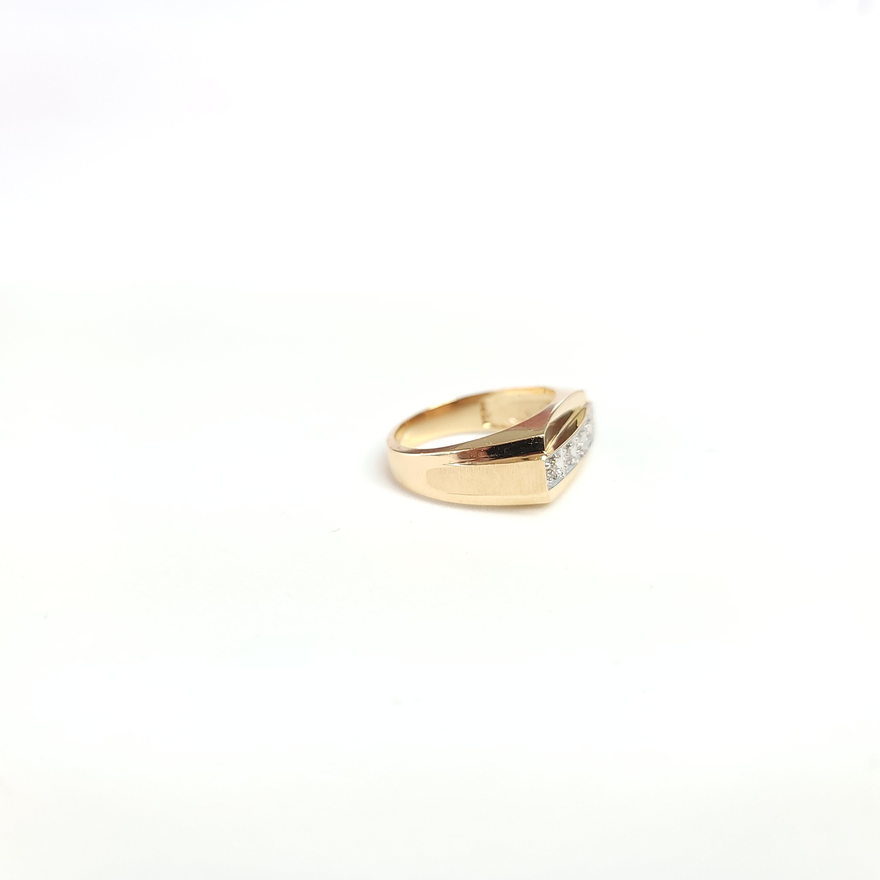 Elegant Horizontal Diamond Band Ring with Satin Finish - Perfect for Engagement, Wedding & Anniversary Gifts