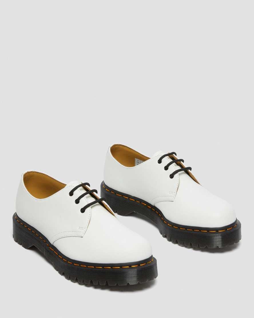 Dr. Martens 1461 Bex White Smooth Oxford Shoes - Classic Unisex Leather Shoes for Men & Women - Perfect for Work, Casual Wear & Street Style Fashion