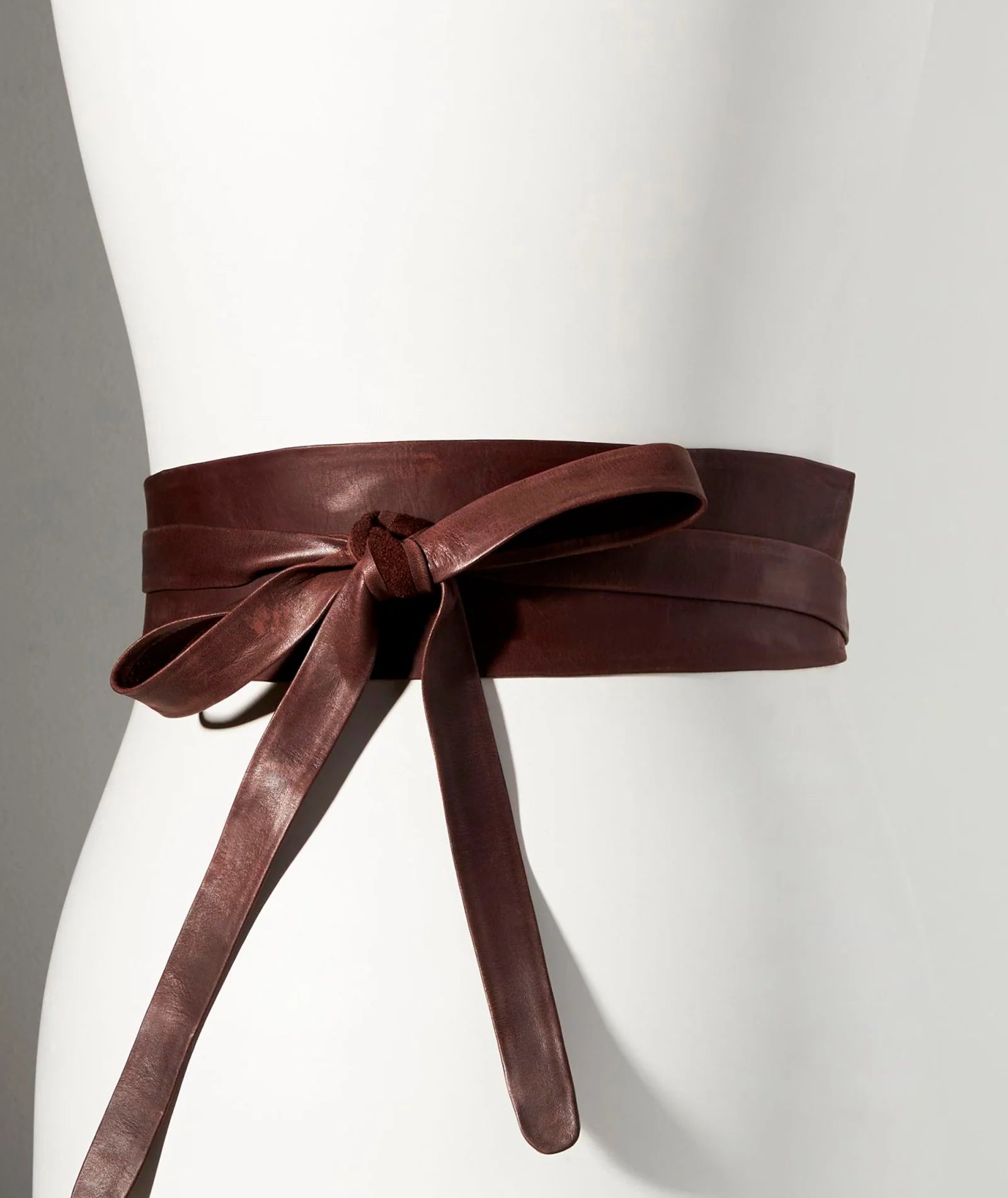 Genuine Leather Wrap Belt in Chocolate Brown - Stylish and Adjustable Waist Belt for Women & Men - Perfect for Casual Outfits, Boho Fashion, and Layered Looks