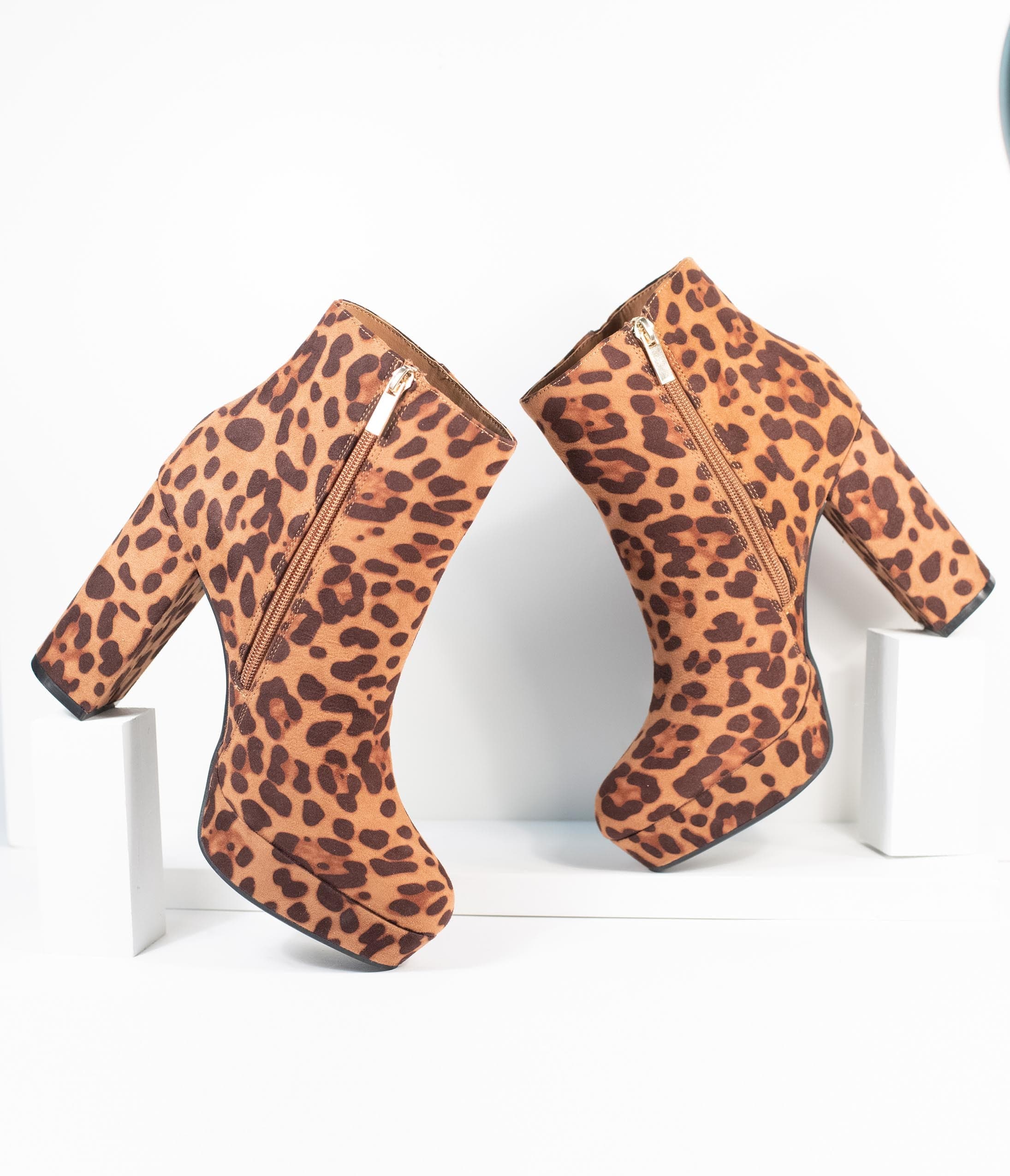 Leopard Print Suede Platform Heel Booties for Women - Stylish Chunky Heel Ankle Boots for Fall & Winter Fashion, Perfect for Parties, Dating and Office Wear