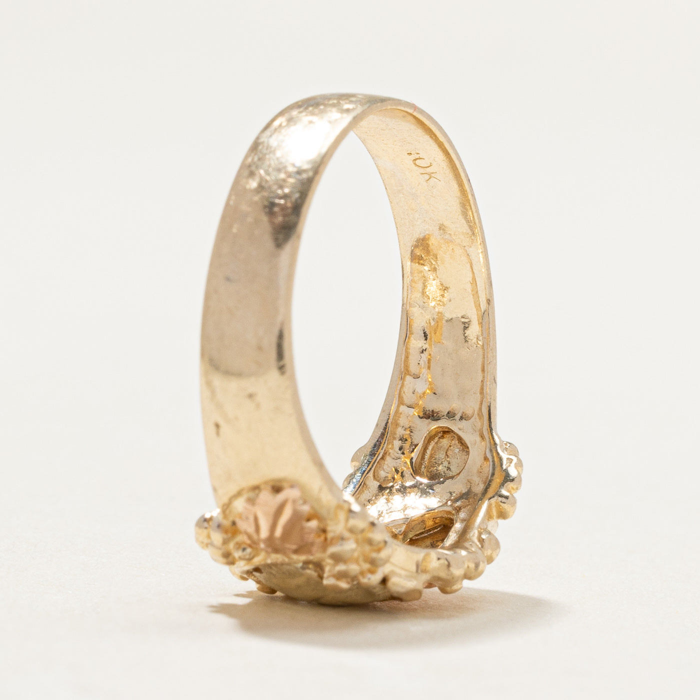 10K Two Tone Gold Leafy Design Ring - Size 8.5 | Elegant Nature-Inspired Jewelry for Women, Perfect for Weddings, Anniversaries & Special Occasions