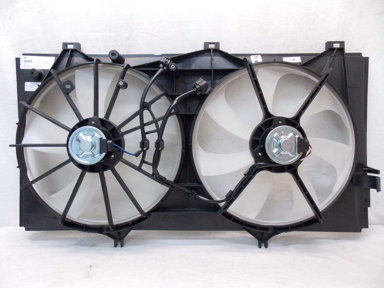 Dual Radiator and Condenser Fan Assembly Replacement for Toyota Venza Avalon Camry 2009-2016 3.5L V6 - Perfect for Engine Cooling System Repair & Maintenance