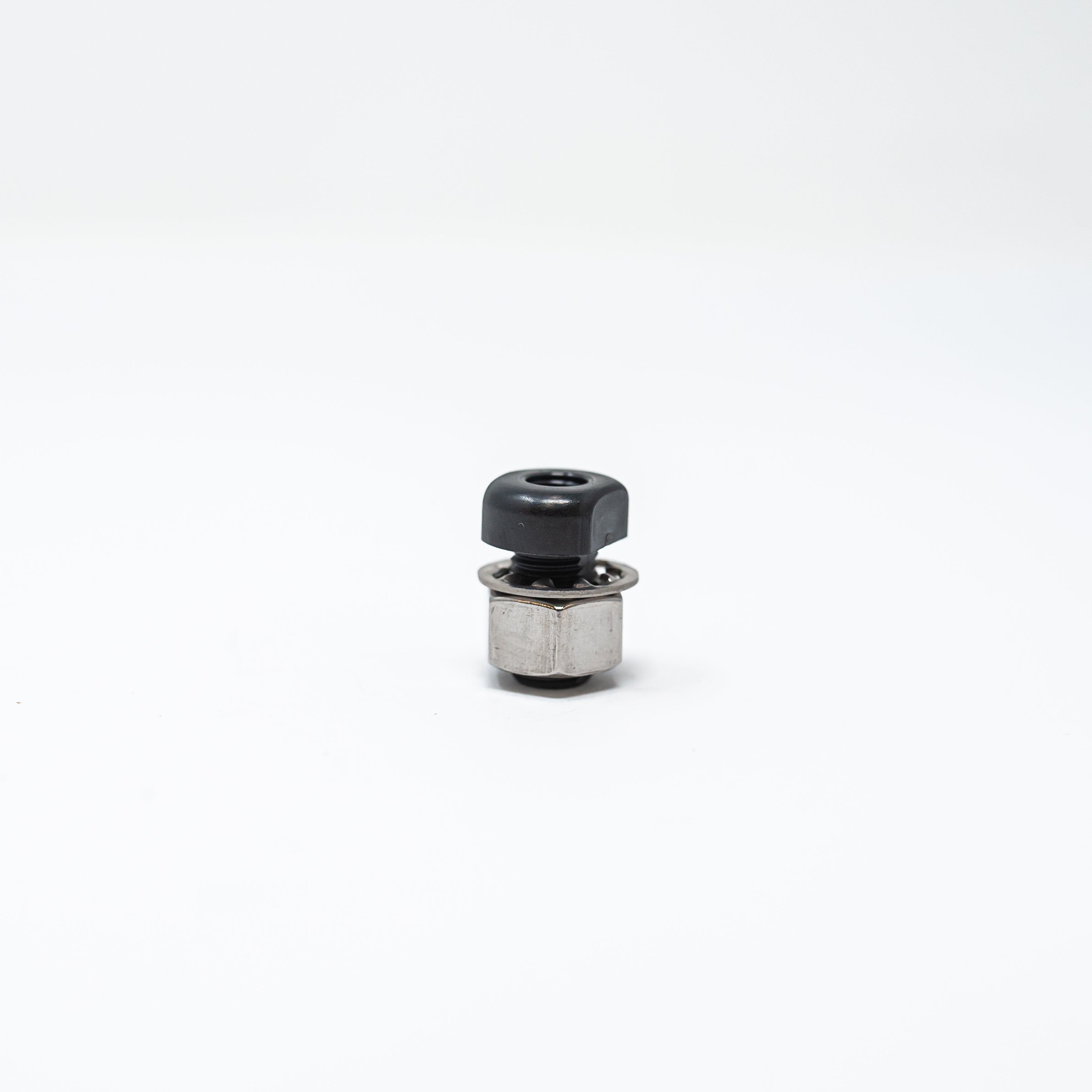 1/4-28 Bulkhead Union Fitting with 0.040