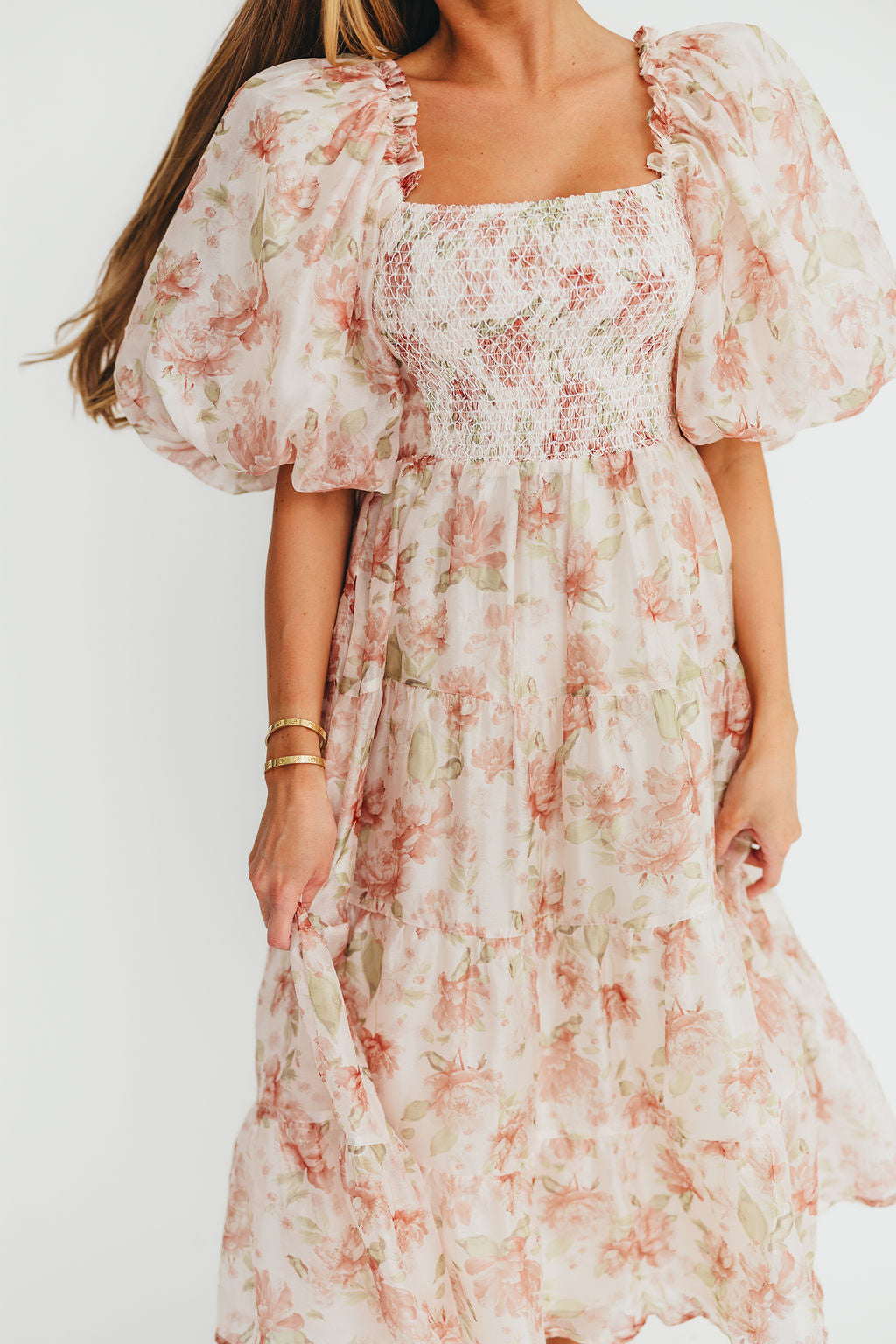 McKenna Puffed Sleeve Tiered Midi Dress in Peach - Flowy Summer Dress for Women, Beach Wedding Guest Outfit, Boho Chic Party Dress