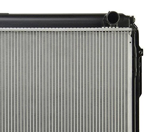High-Performance Car Radiator - Aluminum Alloy Cooling System for Trucks & SUVs - Perfect for Off-Roading & Heavy-Duty Use