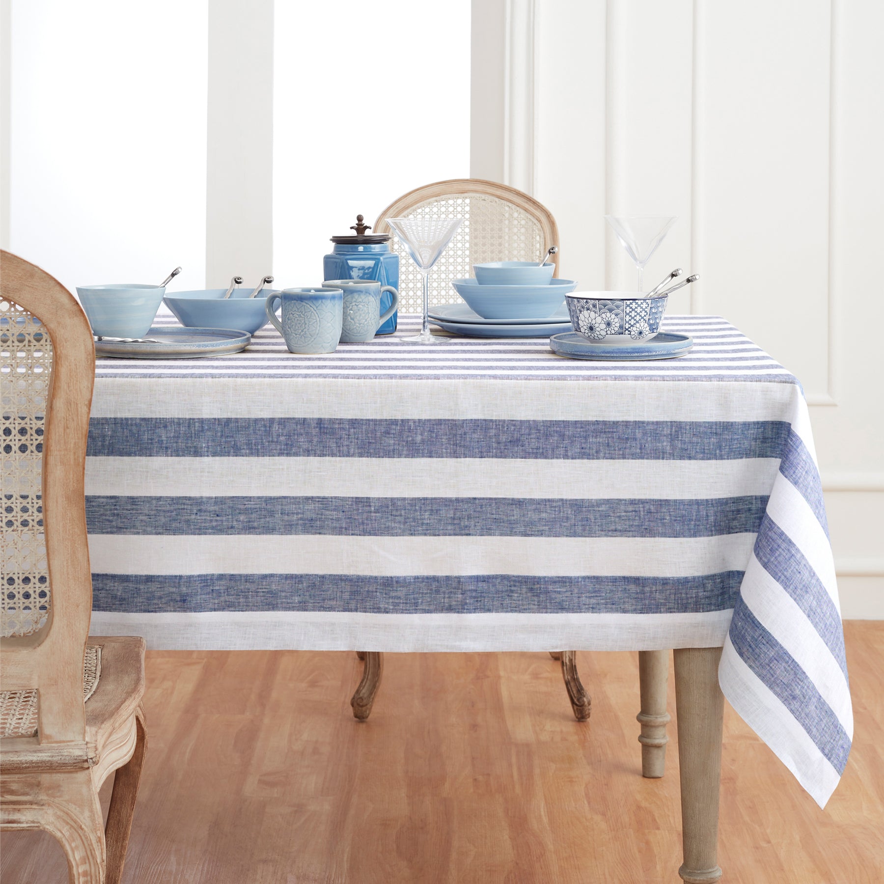 Stylish Cabana Stripe Tablecloth - Waterproof & Wrinkle-Resistant Rectangular Table Cover for Outdoor Dining, Picnics, and Party Decor