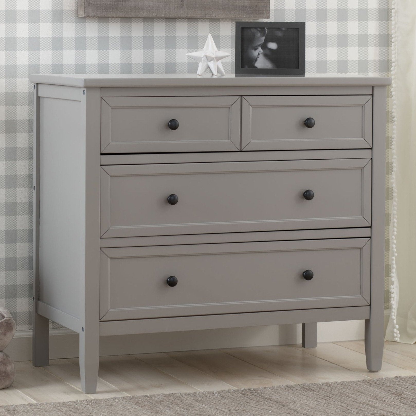 Grey (026)