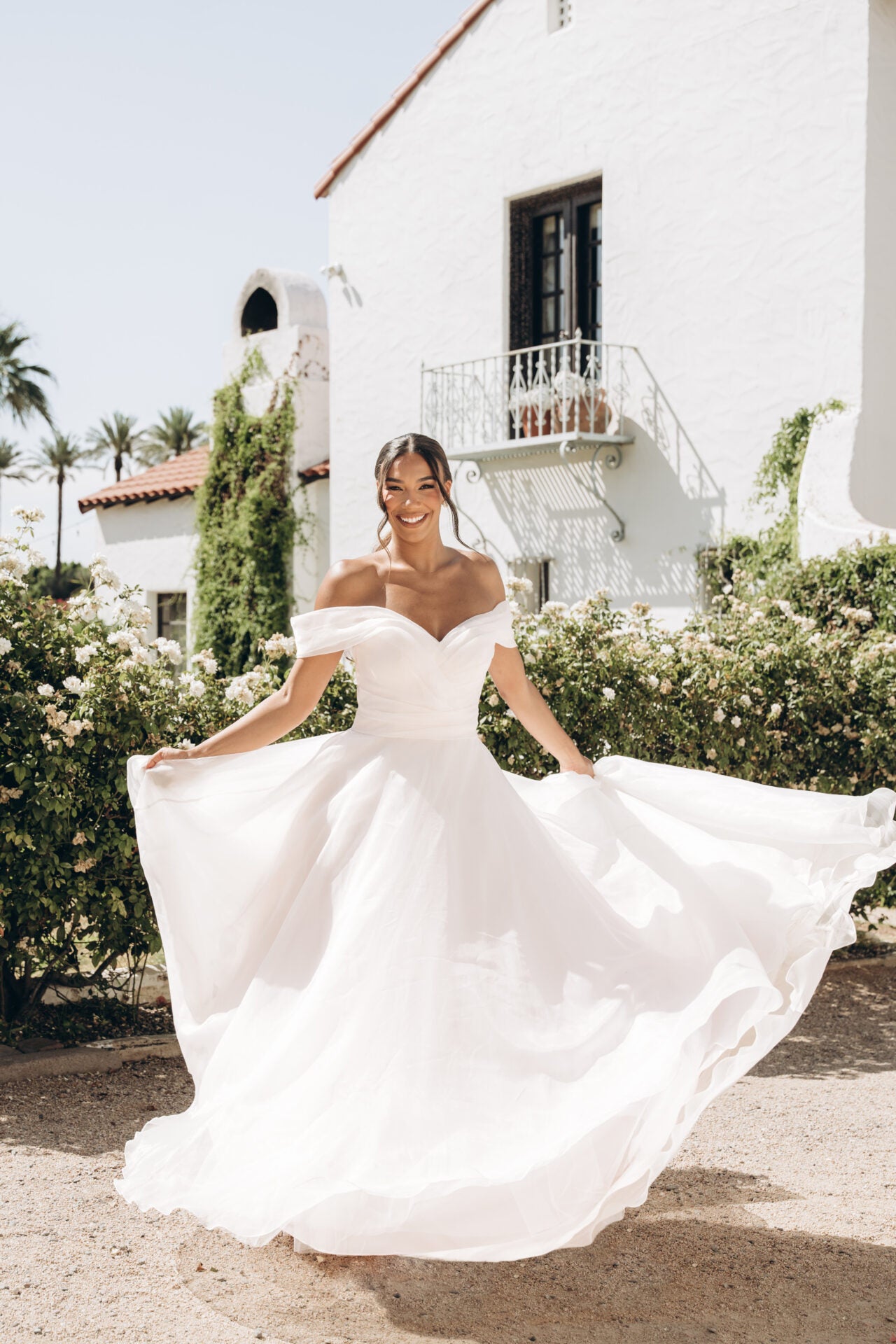 Kaylani Stella York Wedding Dresses – Elegant Lace Bridal Gowns for Church Ceremony & Beach Weddings