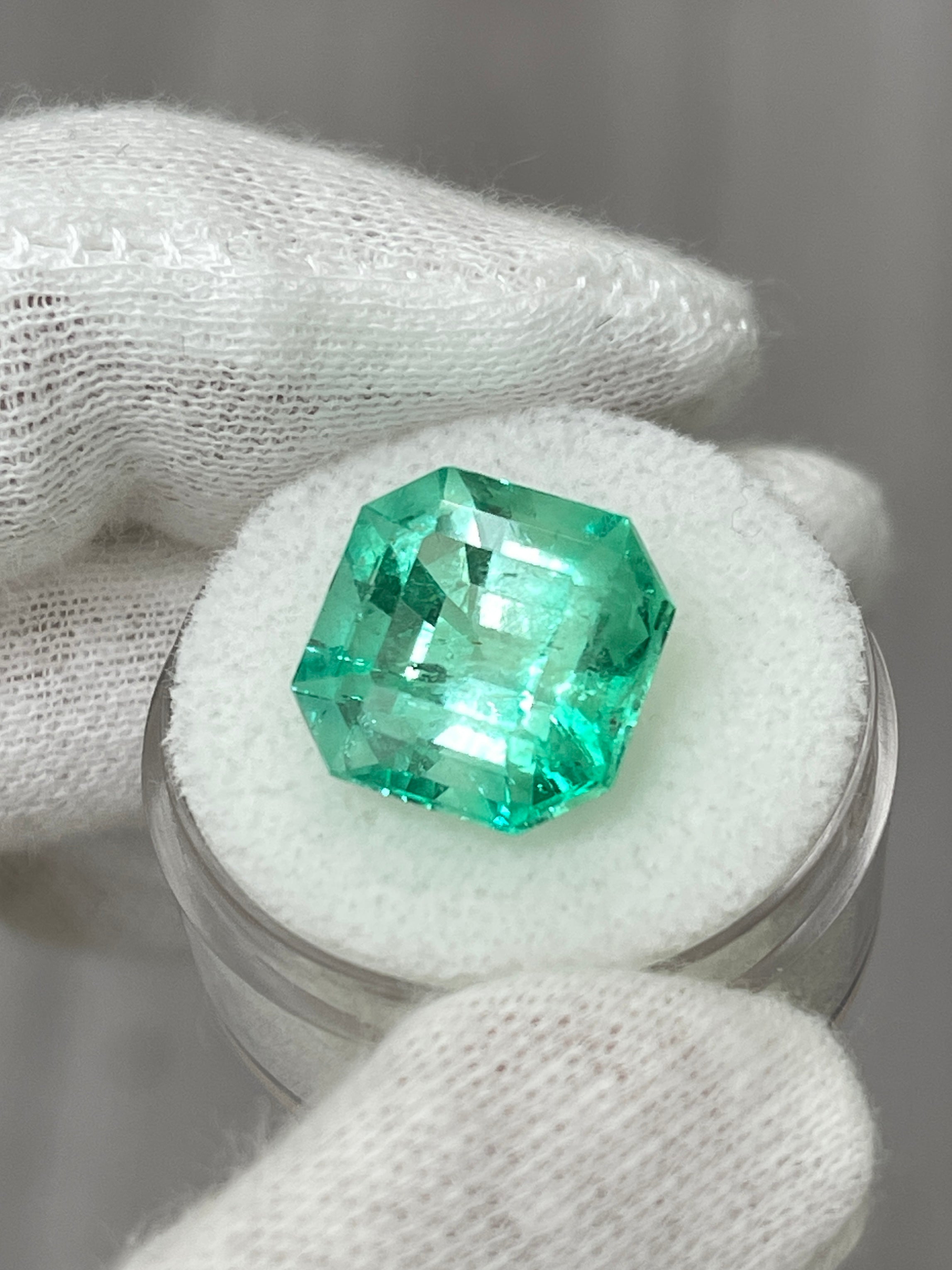 10.49 Carat Natural Colombian Emerald - 13x13mm Asscher Cut Loose Gemstone for Jewelry Making, Engagement Rings & Luxury Gifts