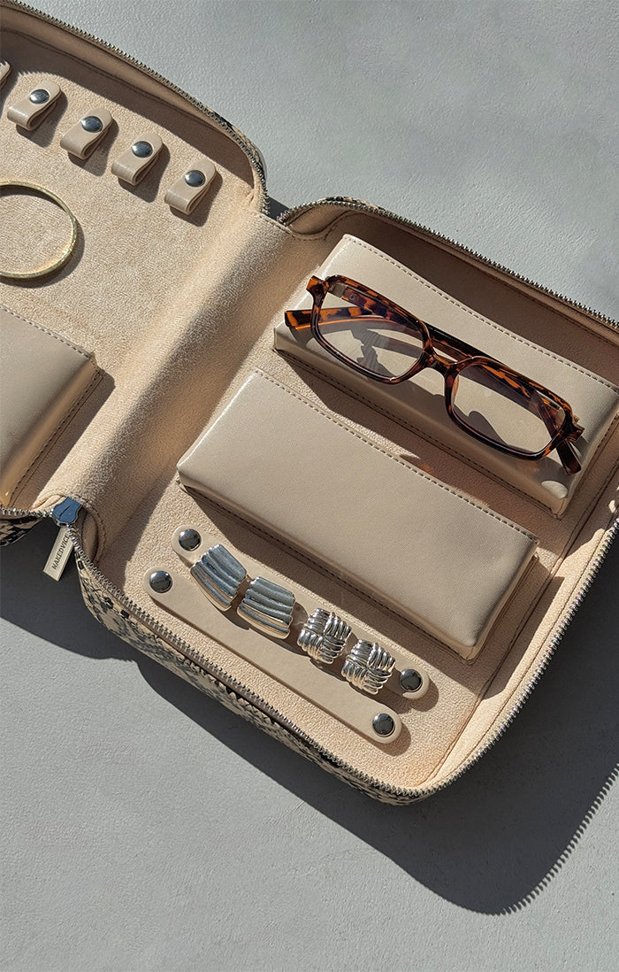 THE CANNES SNAKE JEWELLERY CASE - Elegant Jewelry Storage Box for Necklaces, Rings & Bracelets - Perfect for Travel, Home Organization & Gift Giving