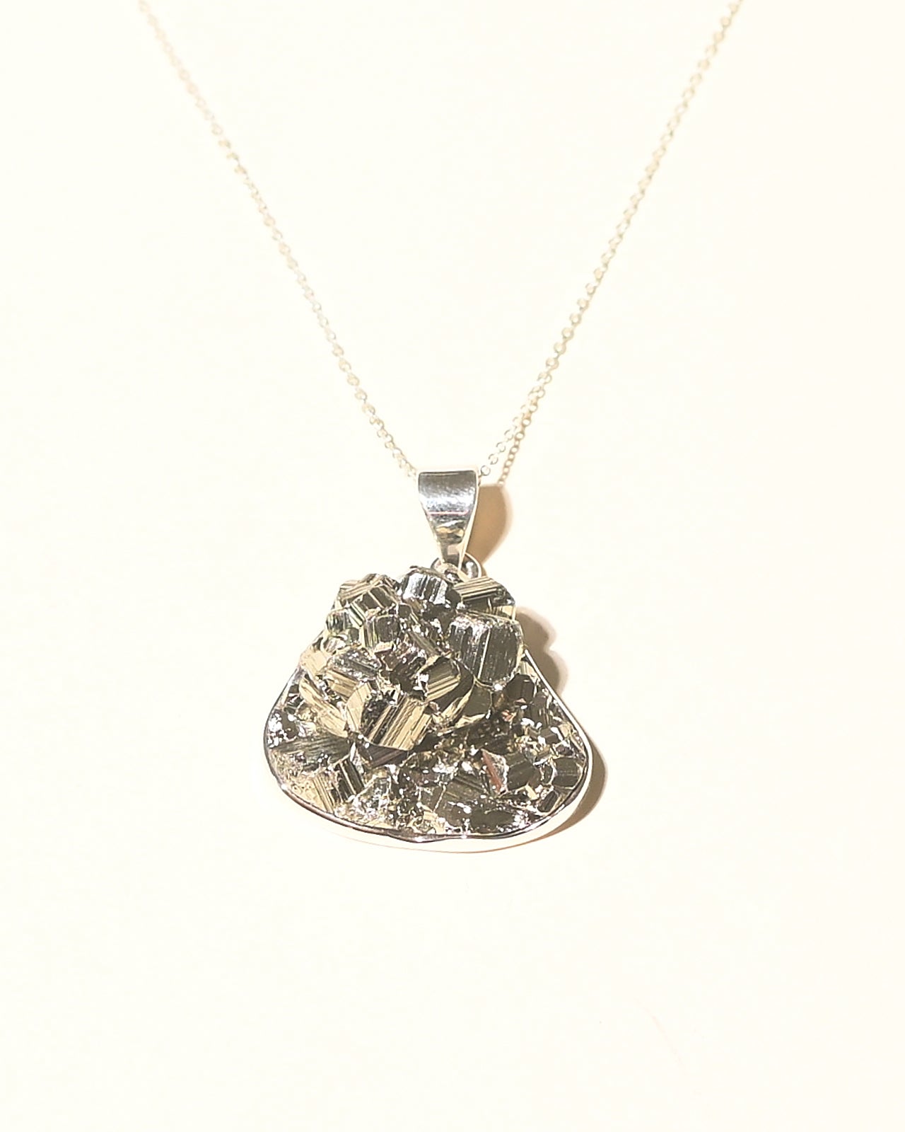 Pyrite Necklace for Women - Natural Healing Crystal Jewelry for Protection & Confidence - Perfect for Meditation, Energy Work & Everyday Wear