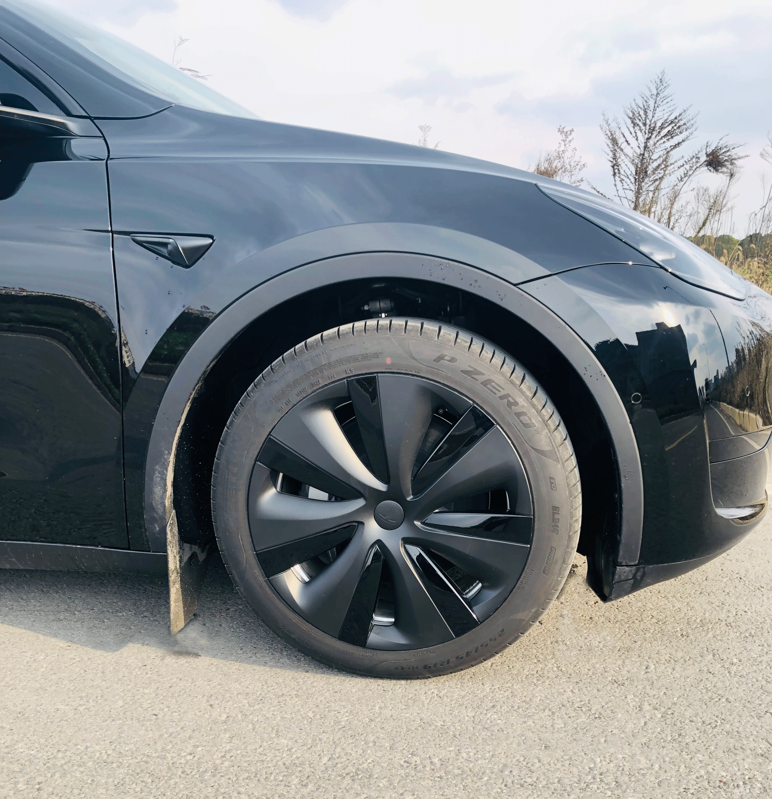 Tesla Model Y 19 Inch Gemini Wheel Covers (4PCS) - Matte Black Sport Style for Model S Version | Enhance Your Tesla's Look for Daily Commute & Road Trips