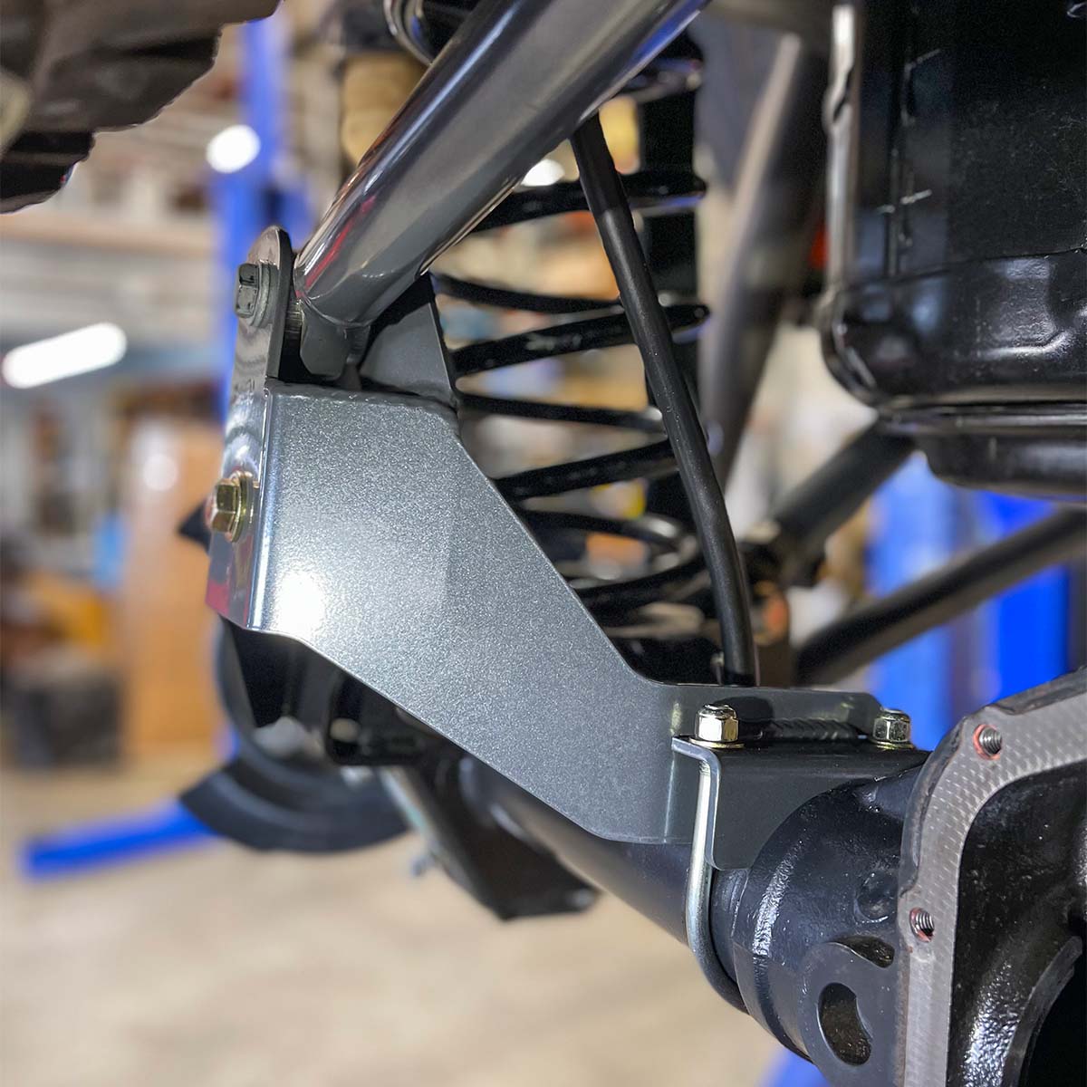 2023 Jeep JT Gladiator Synergy MFG Heavy Duty Rear Track Bar Brace - Off-Road Suspension Upgrade for Enhanced Stability & Towing Performance