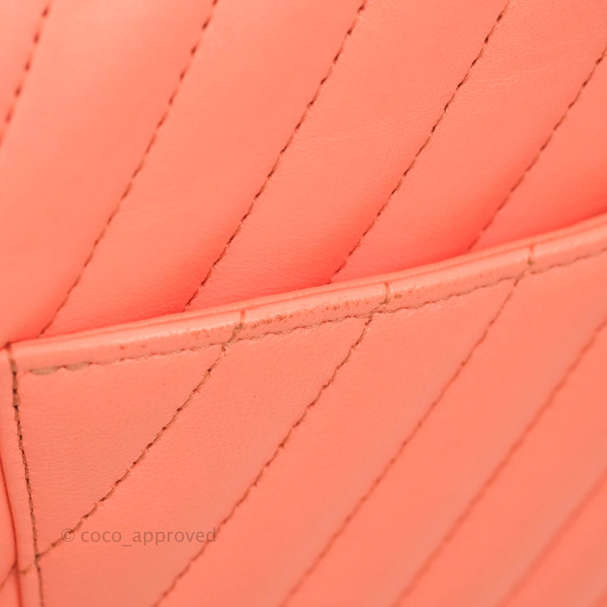 Chanel Classic M/L Medium Chevron Double Flap Bag in Coral Pink Lambskin with Aged Gold Hardware - Luxury Shoulder Bag for Women, Perfect for Parties, Weddings & Special Occasions