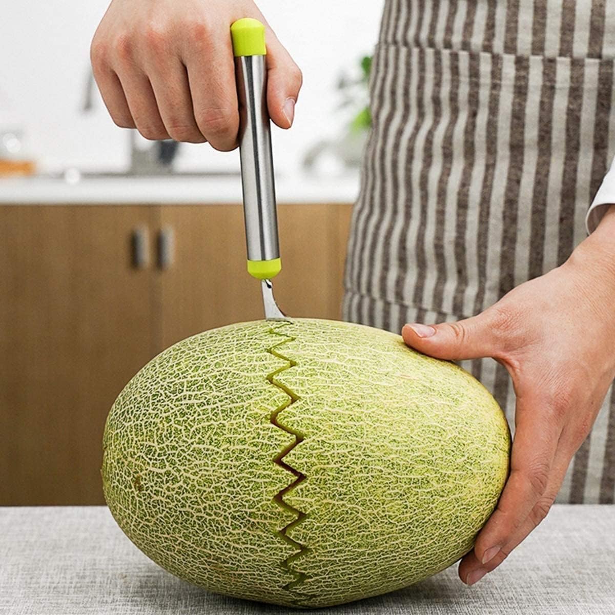 Gayisic 4-Piece Stainless Steel Watermelon Slicer & Corer Set - Professional Fruit Carving Tools for Melons, Pineapples & Ice Cream - Perfect for Summer BBQs, Picnics & Party Food Prep