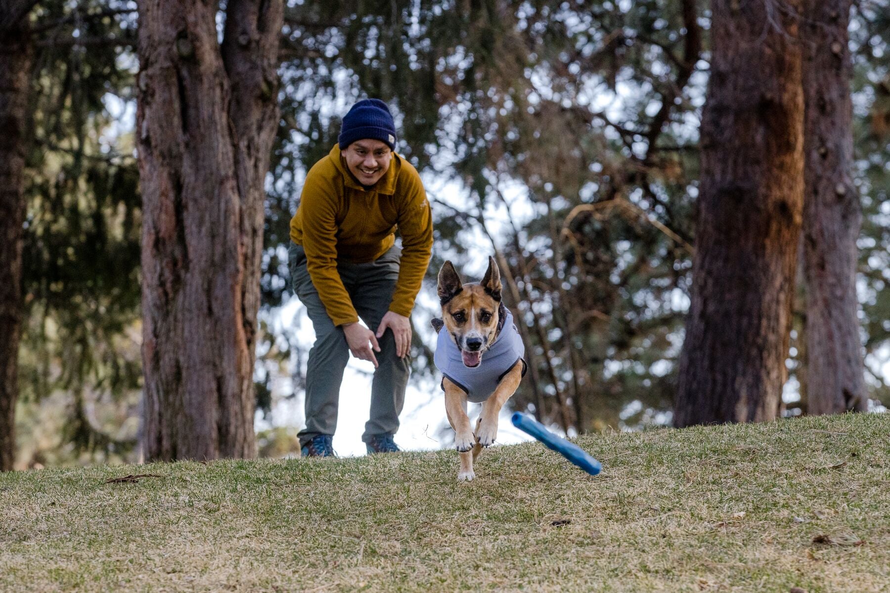 Ruffwear® Gnawt a Stick® Blue Pool Floating Dog Toy – Durable Chew & Fetch Toy for Water Play & Outdoor Adventures