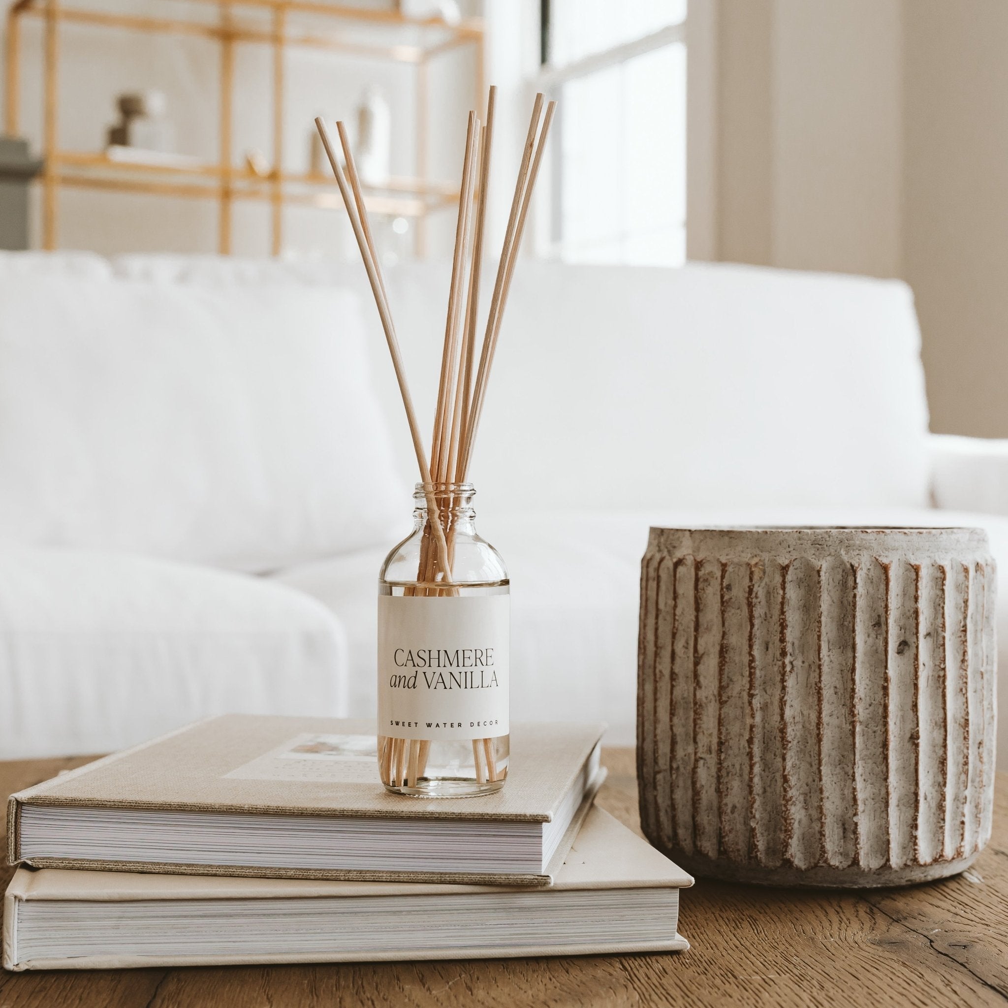 Luxury Cashmere & Vanilla Scented Reed Diffuser - Elegant Home Fragrance for Living Room, Bedroom & Office - Long Lasting Aromatherapy Oil Diffuser